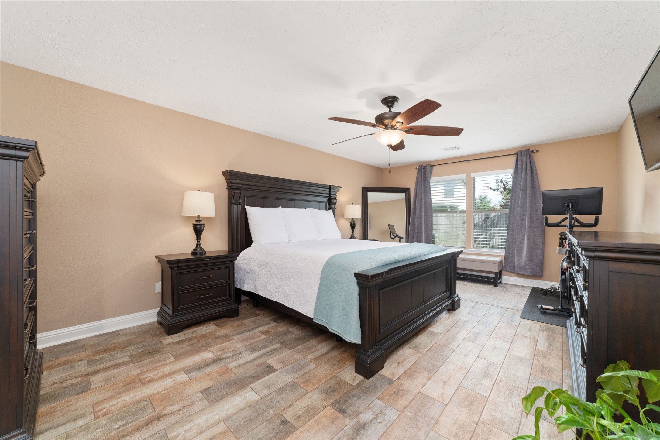 16110 Peach Bluff Lane Property Photo 18