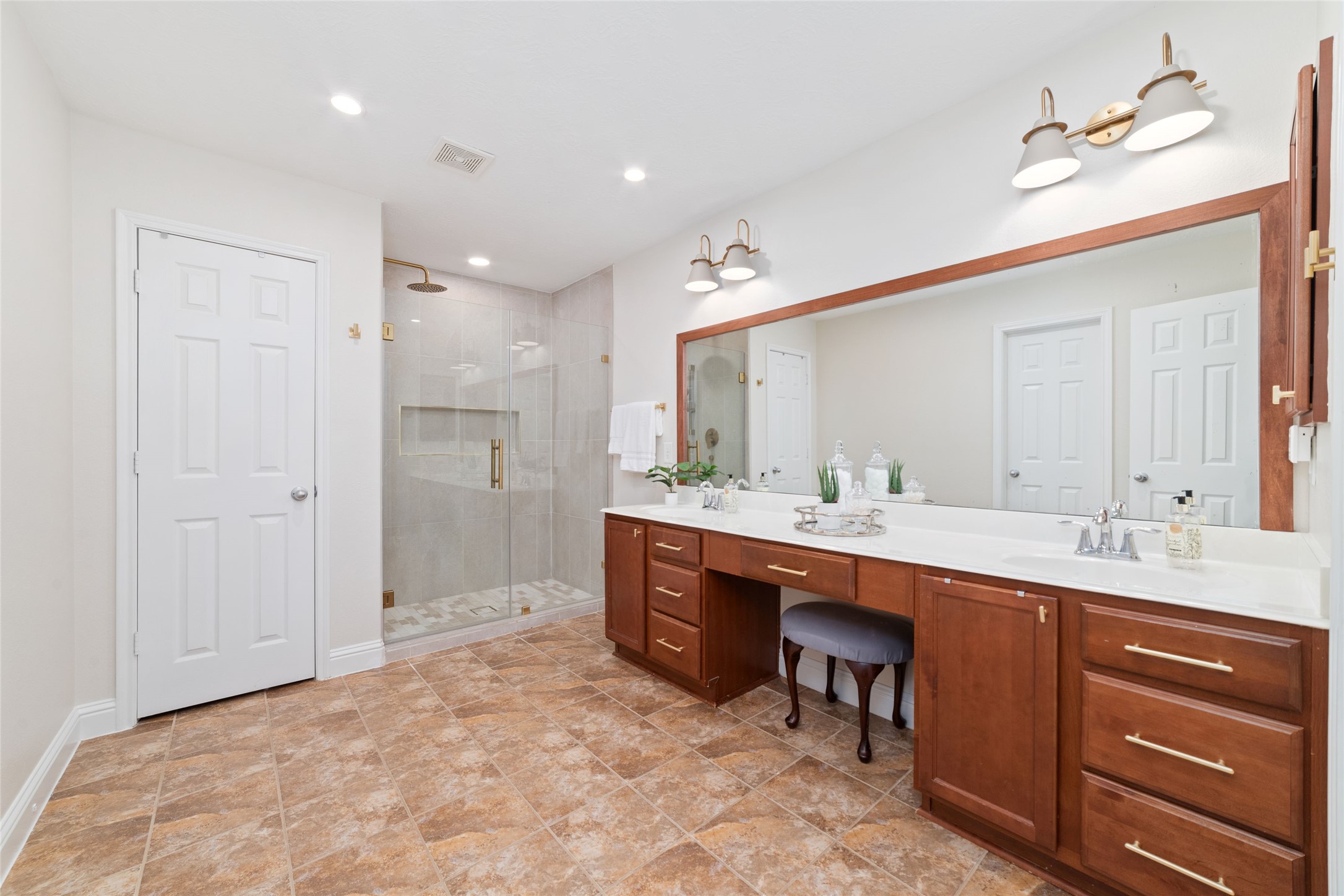 16110 Peach Bluff Lane Property Photo 20