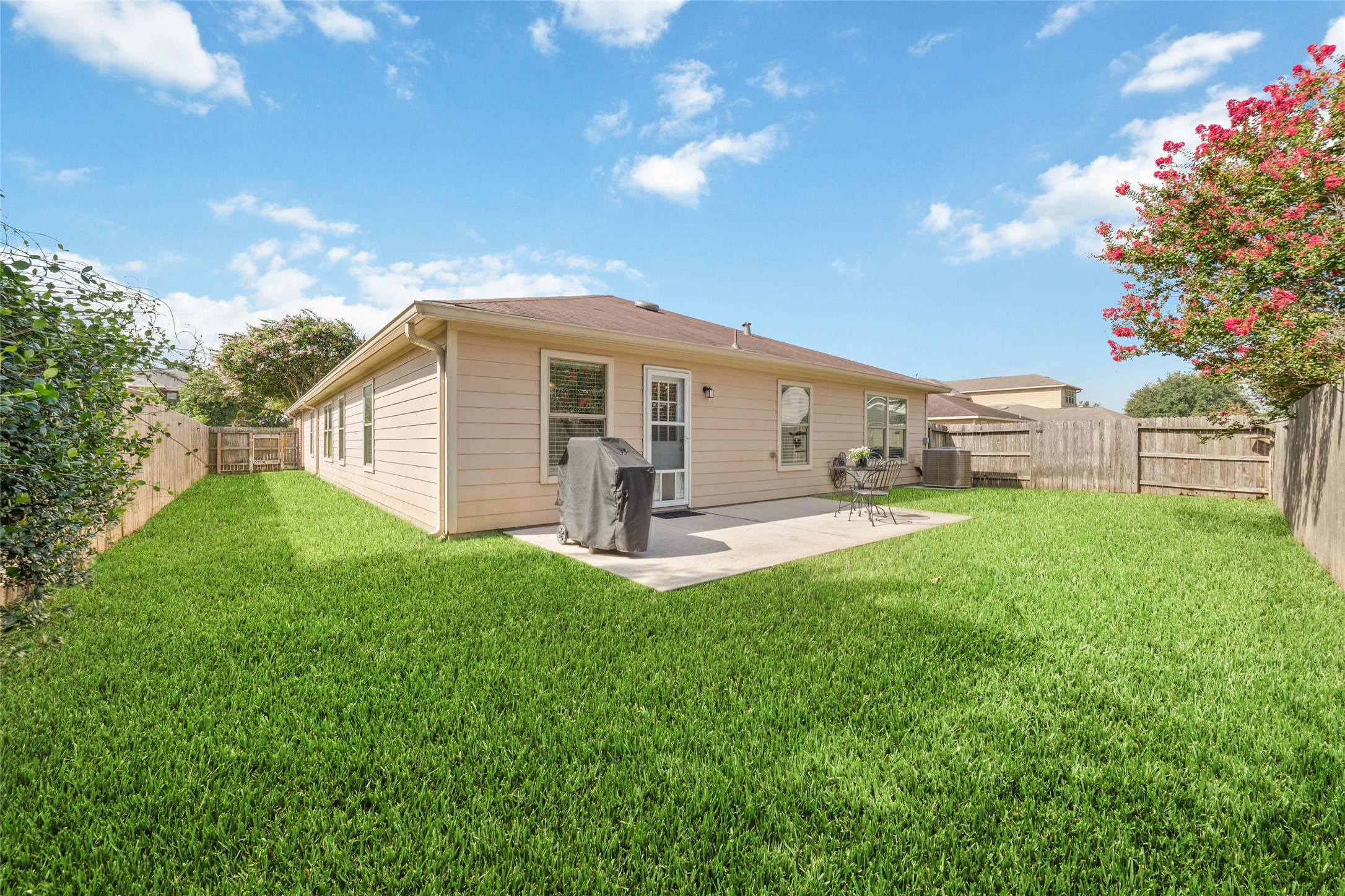 16110 Peach Bluff Lane Property Photo 32