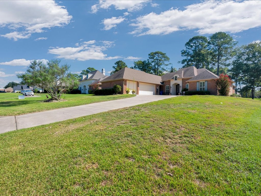 4508 Champions Drive Property Photo 5