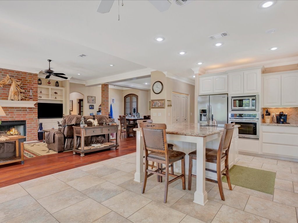 4508 Champions Drive Property Photo 19