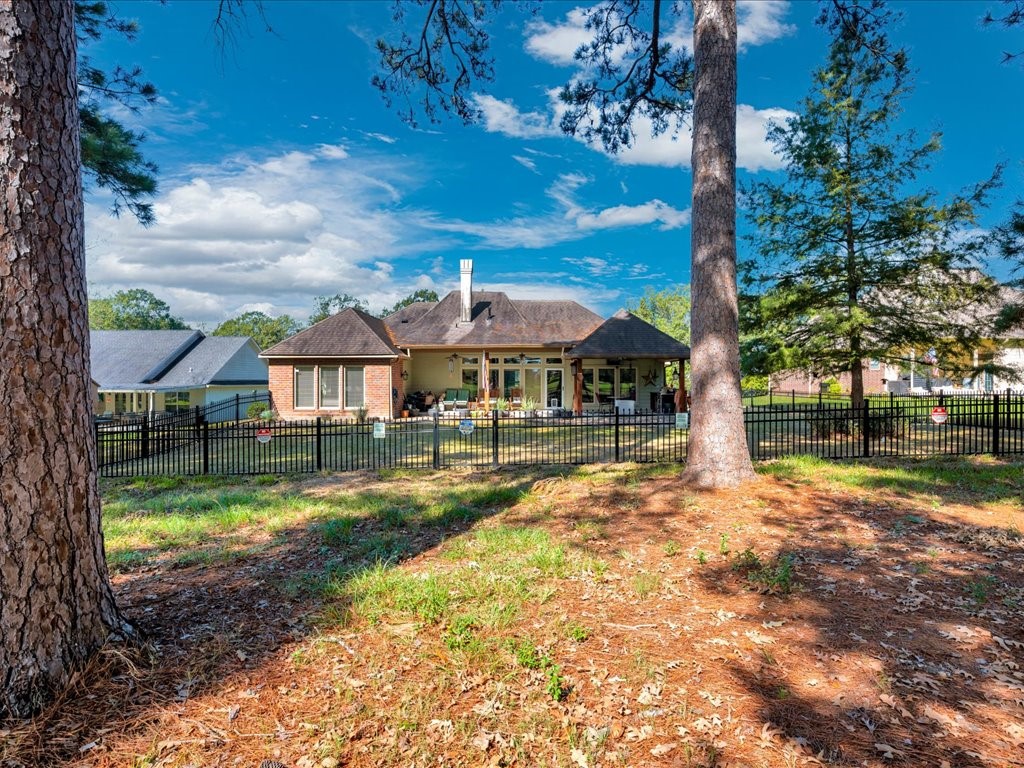 4508 Champions Drive Property Photo 32