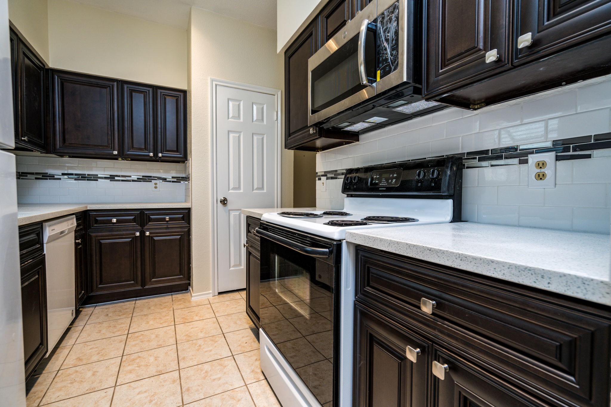 1103 Dulles Avenue 402 Property Photo 1