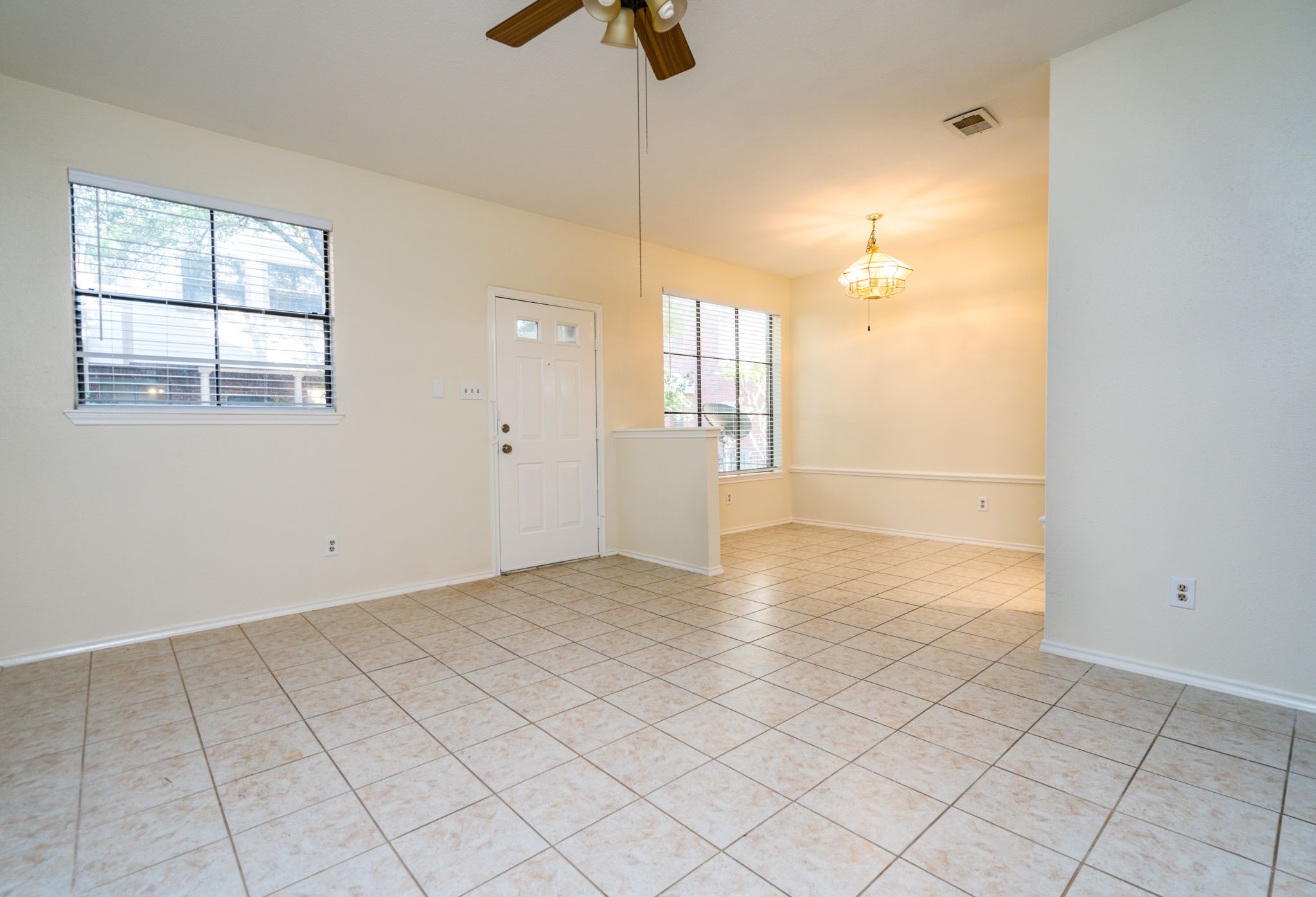 1103 Dulles Avenue 402 Property Photo 3