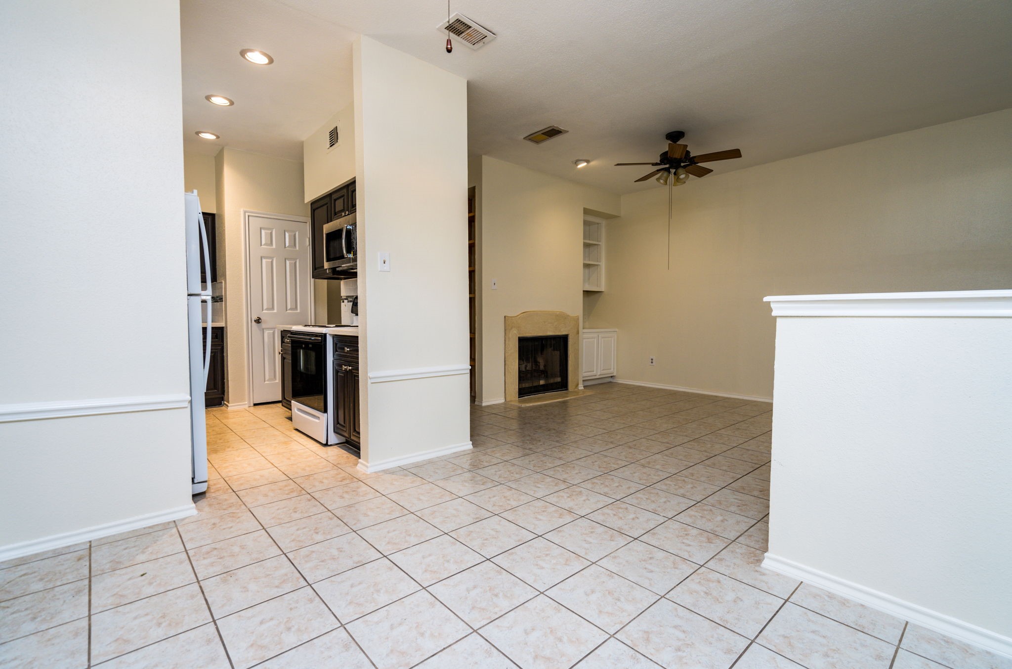1103 Dulles Avenue 402 Property Photo 4
