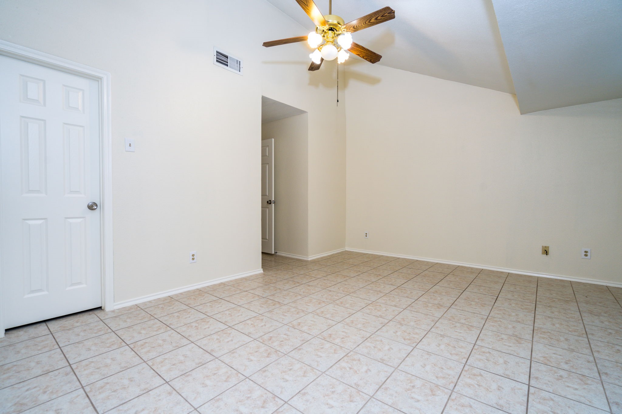 1103 Dulles Avenue 402 Property Photo 11