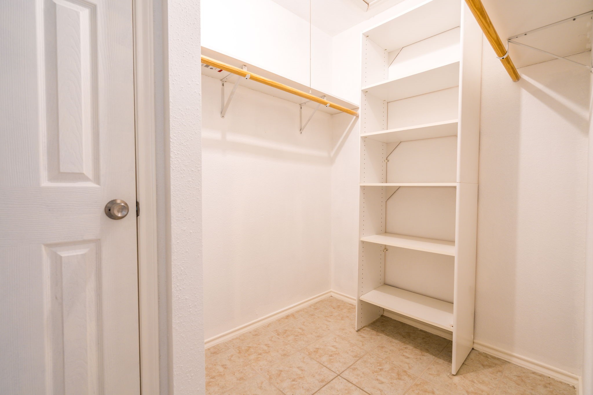 1103 Dulles Avenue 402 Property Photo 12