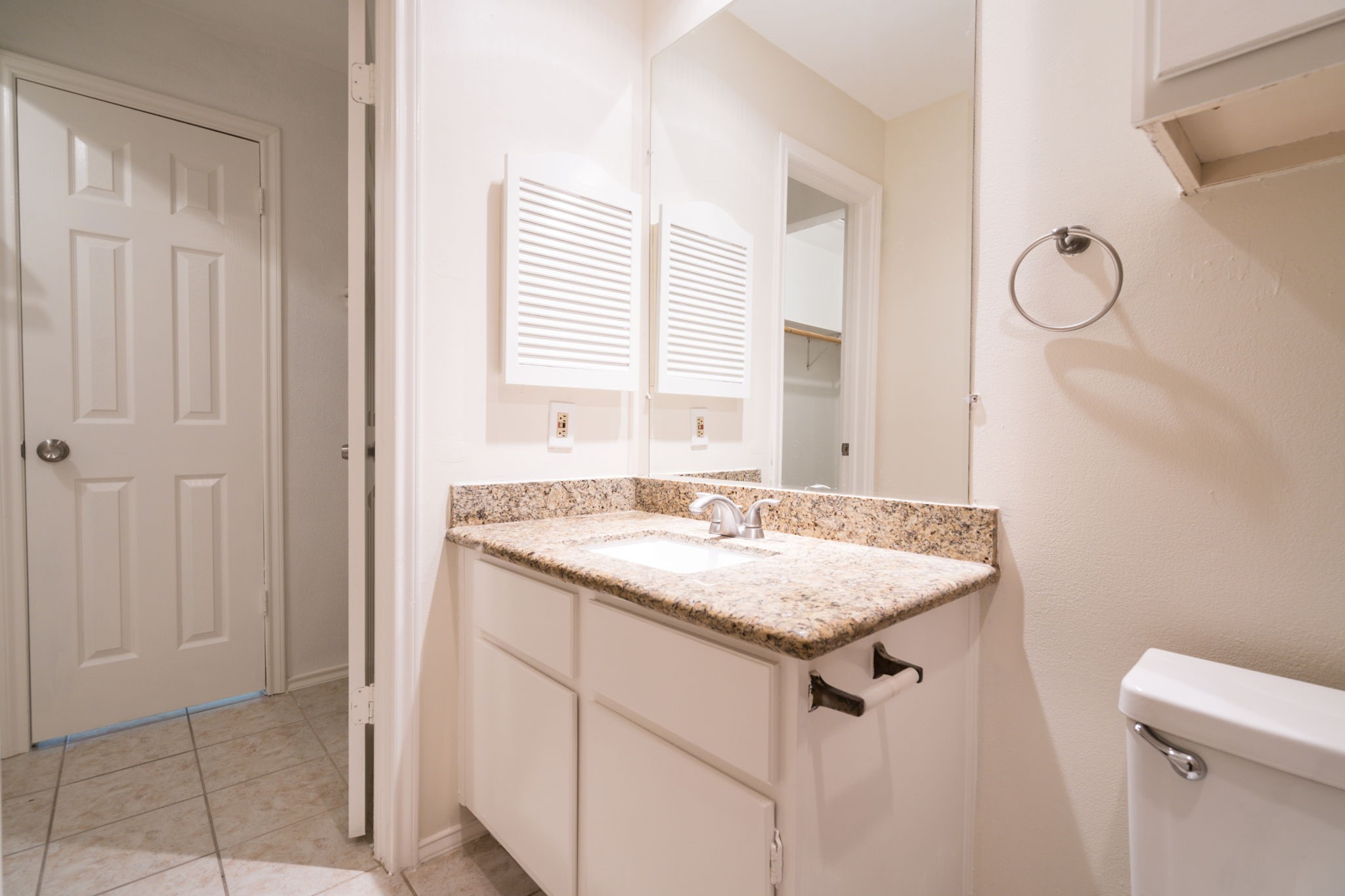 1103 Dulles Avenue 402 Property Photo 15