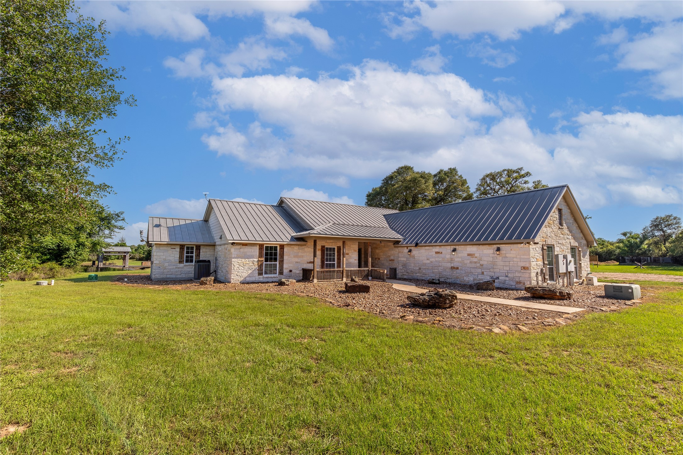 1081 Yaupon Creek Estates Drive Property Photo 2