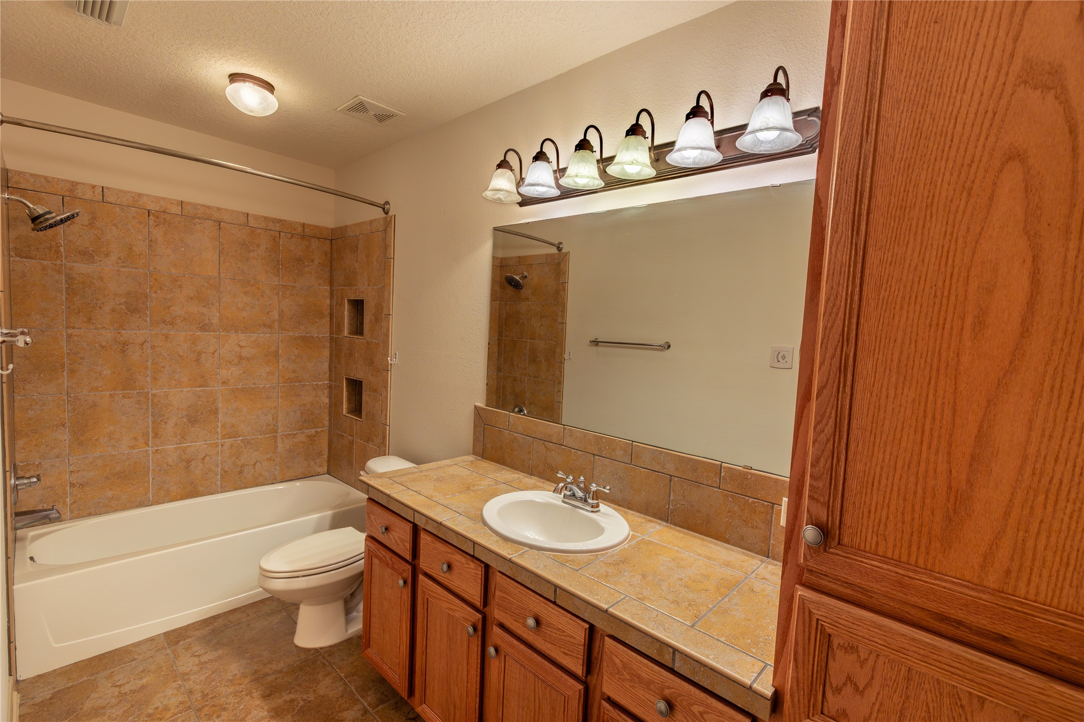 1081 Yaupon Creek Estates Drive Property Photo 14