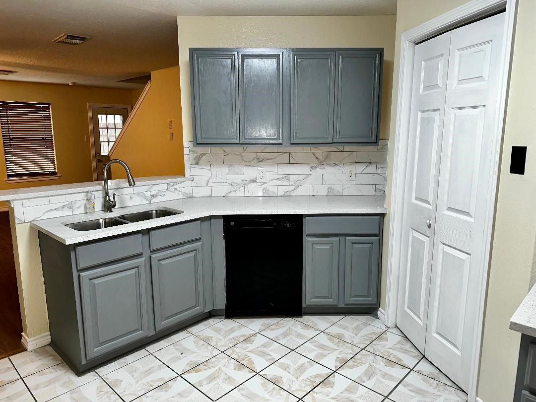 1375 Hitchin Lane Property Photo 8