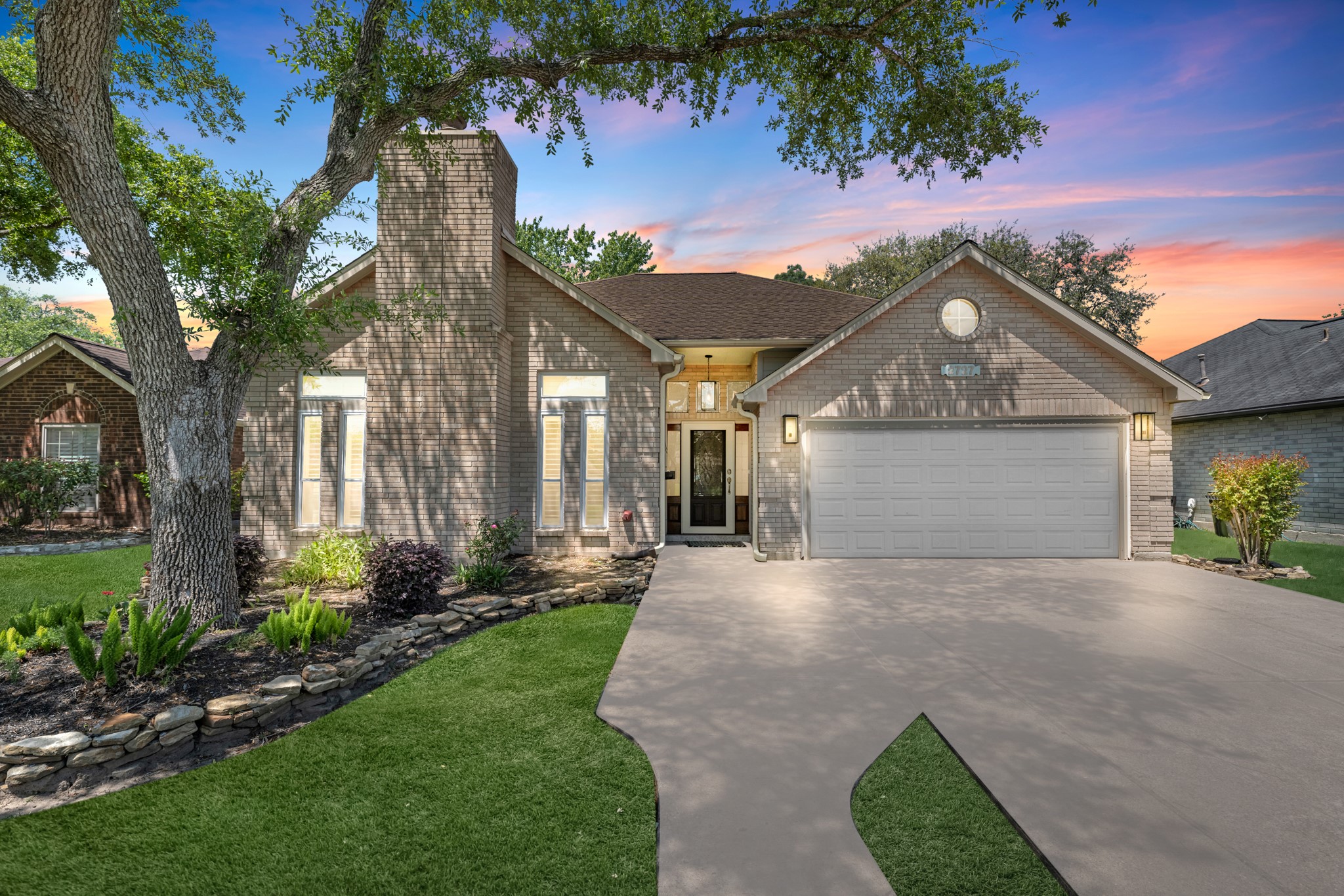2727 Breezy Pines Lane Property Photo
