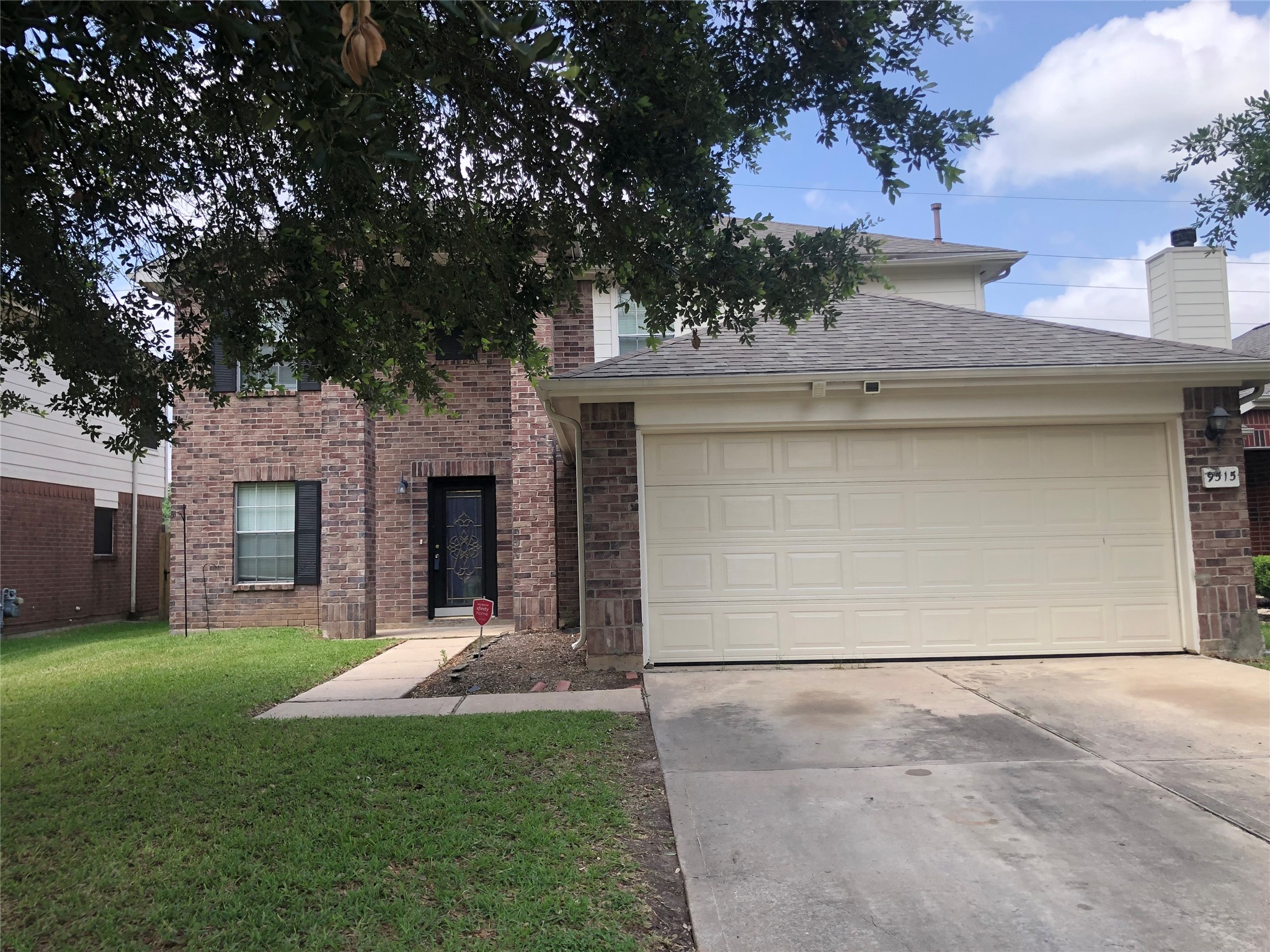 9515 Eaglewood Spring Drive Property Photo 3