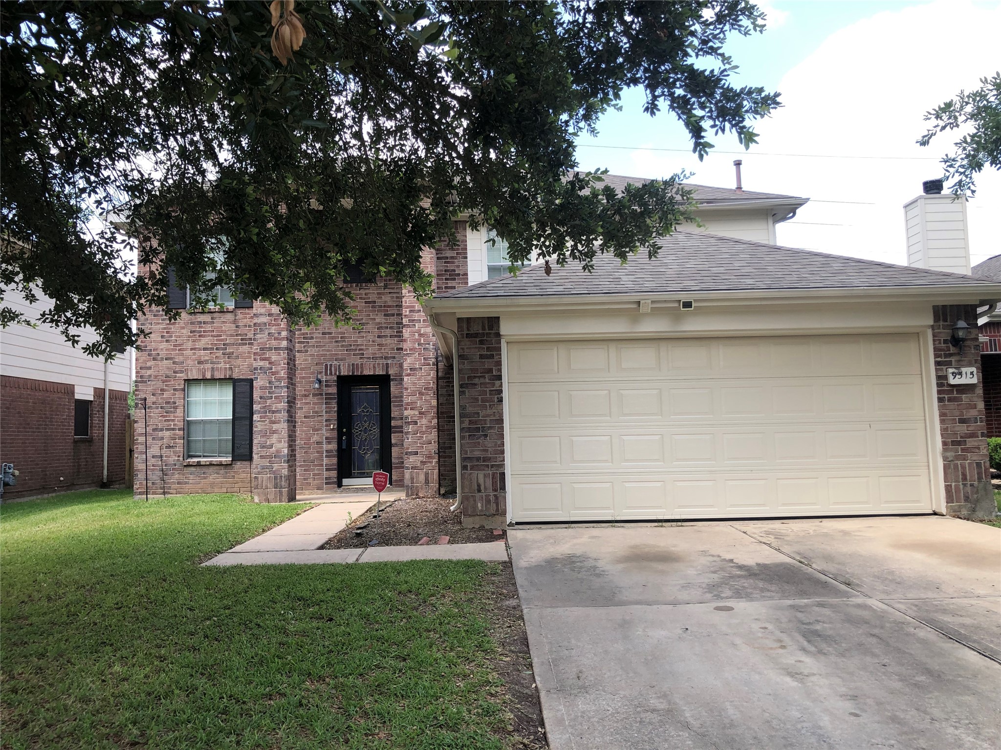 9515 Eaglewood Spring Drive Property Photo 4