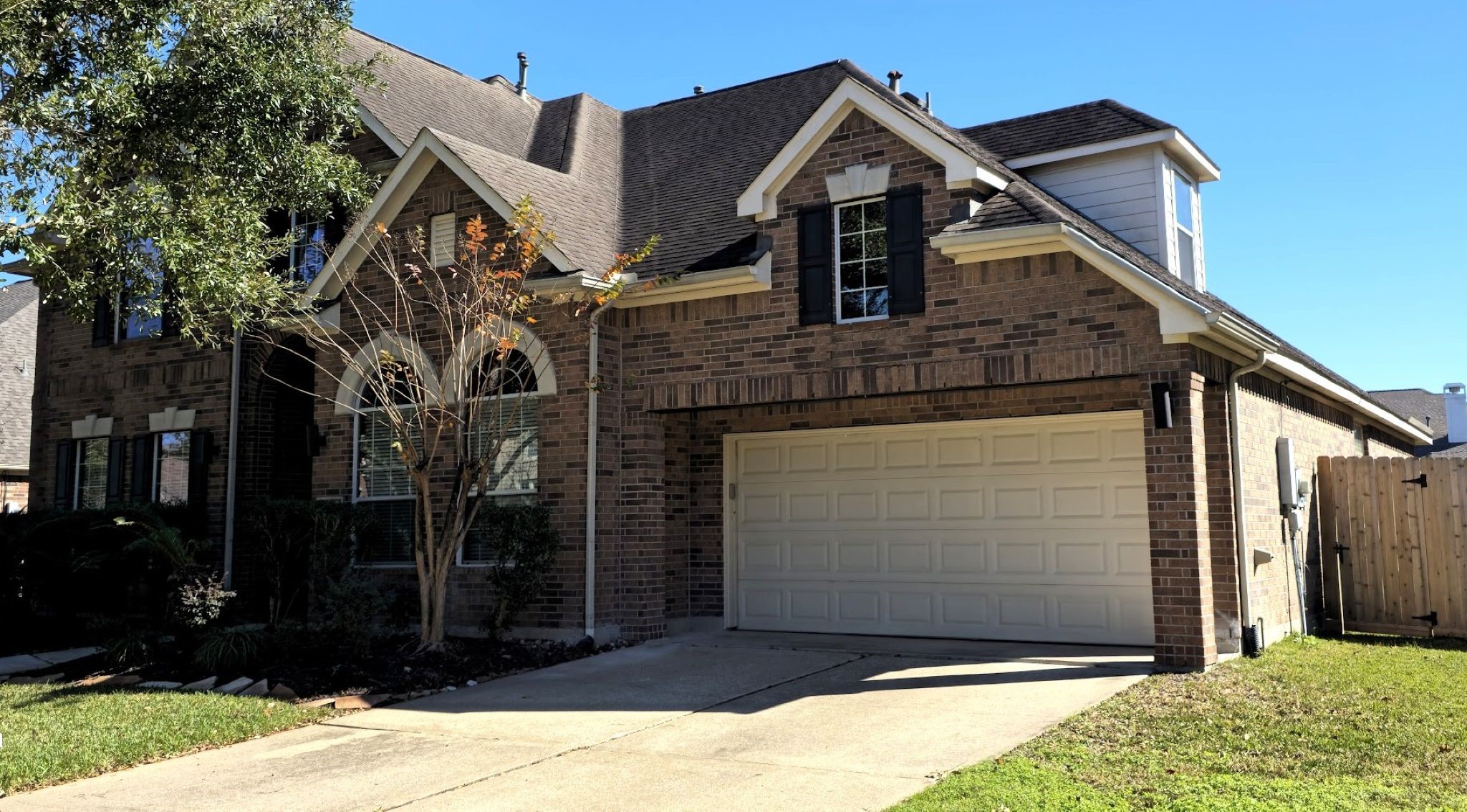3010 Park Bend Drive Property Photo
