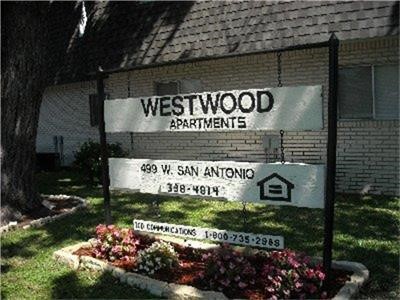 499 W San Antonio Property Photo 5
