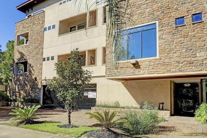 510 Lovett Boulevard 403 Property Photo 1