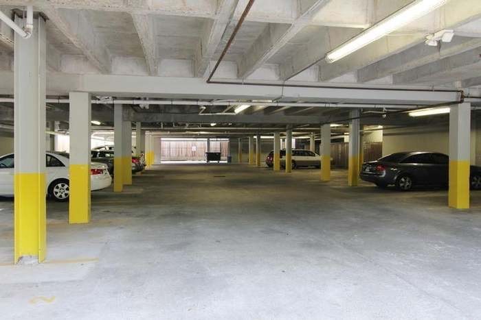 510 Lovett Boulevard 403 Property Photo 17