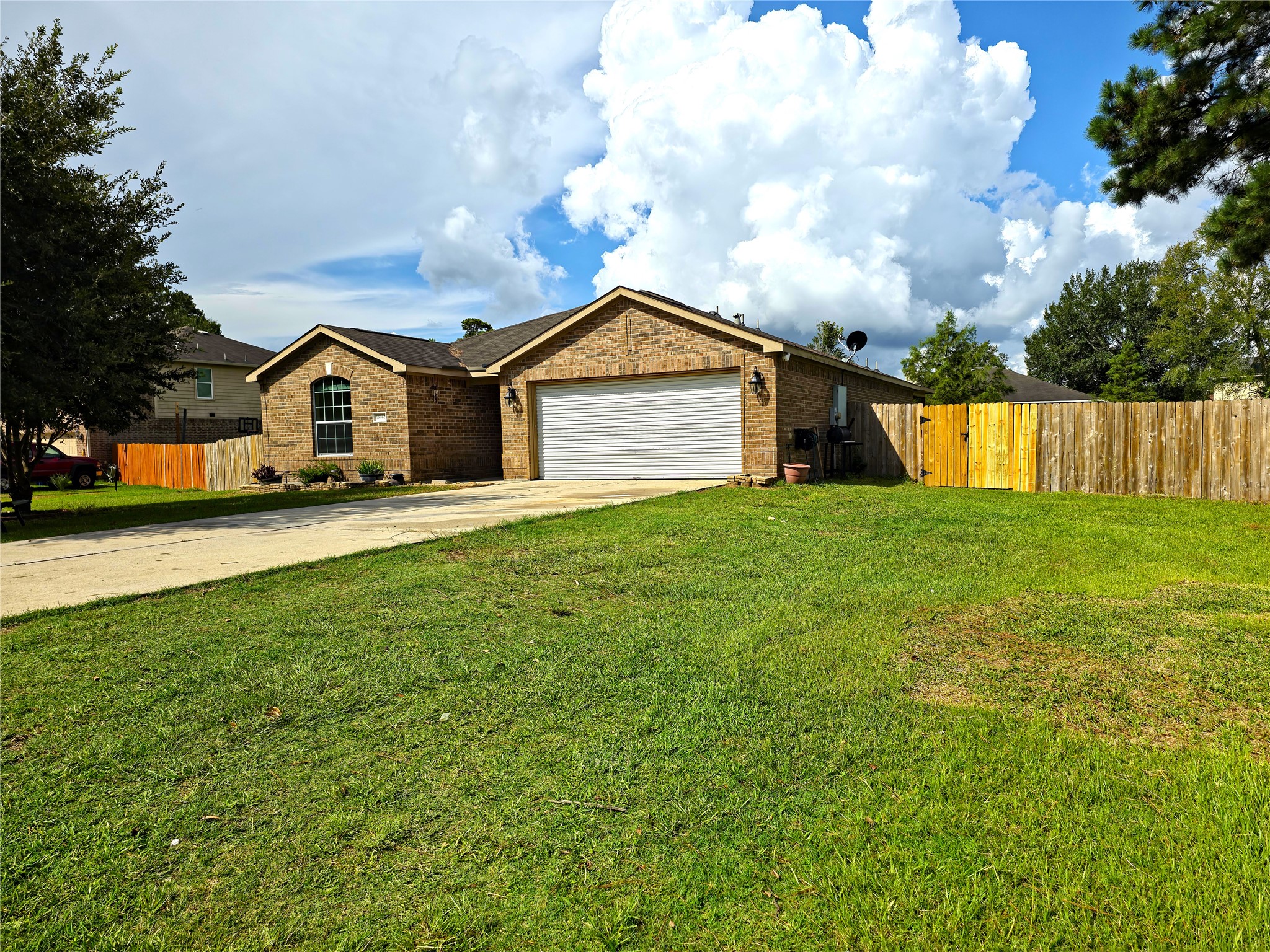 18962 Ranchcrest Drive Property Photo 4