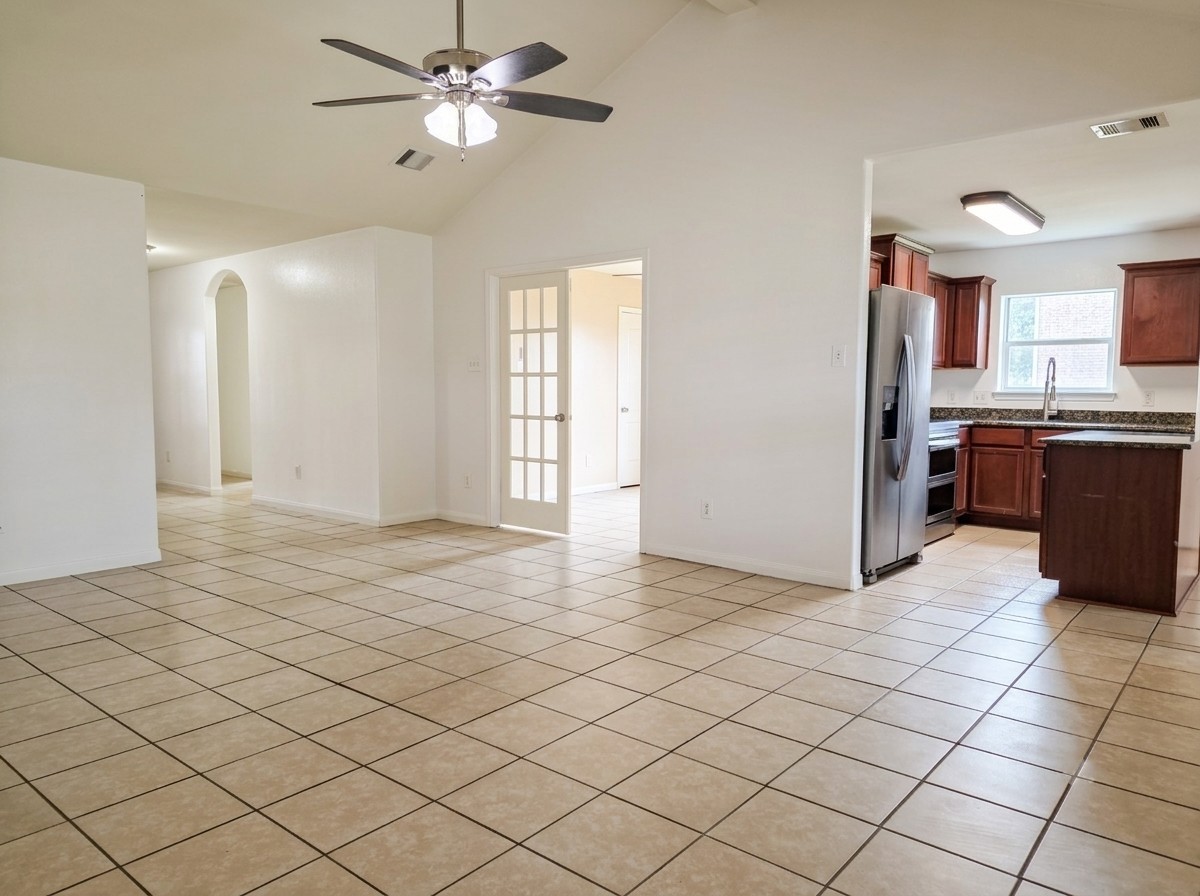 18962 Ranchcrest Drive Property Photo 17