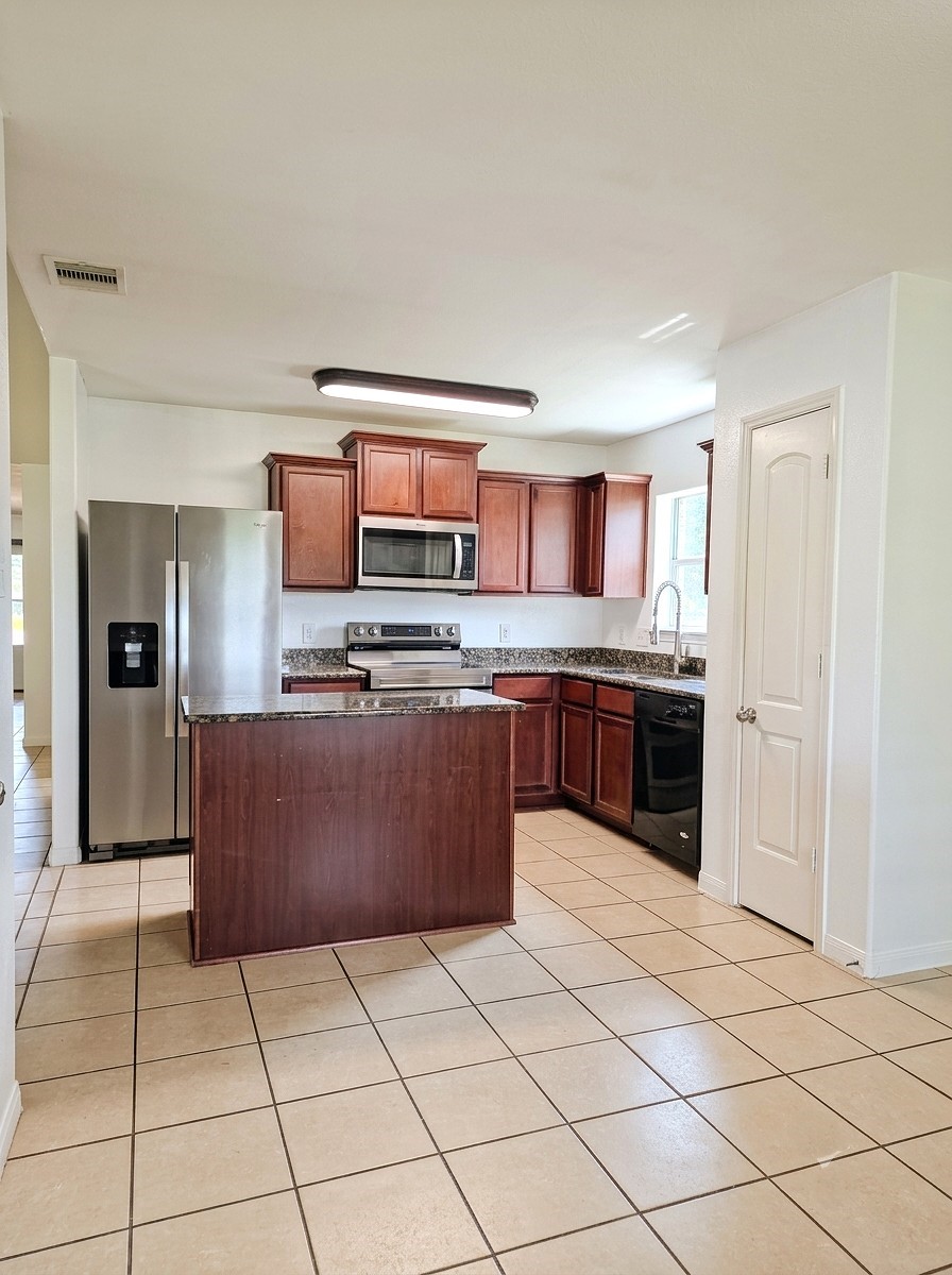 18962 Ranchcrest Drive Property Photo 20