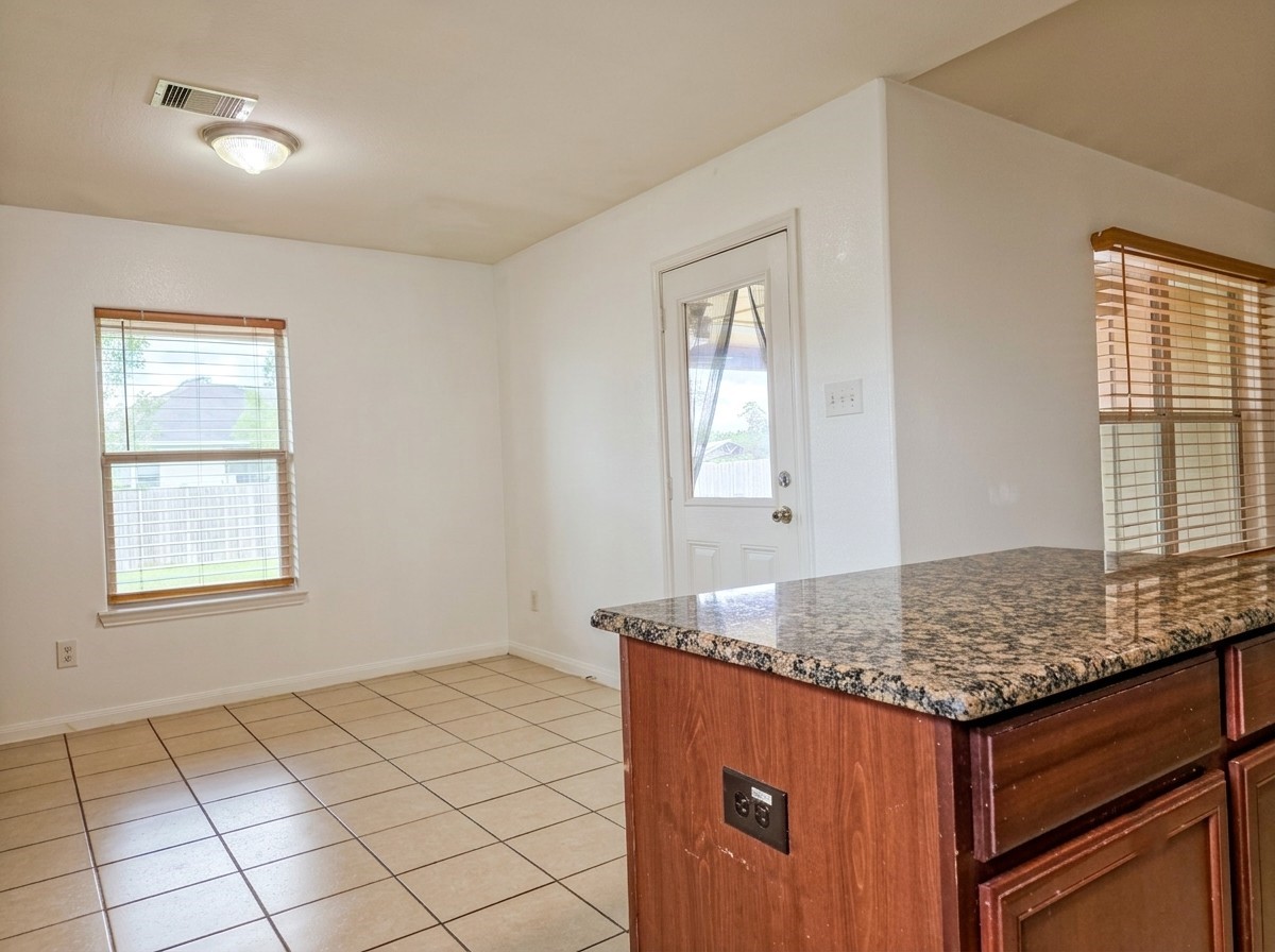 18962 Ranchcrest Drive Property Photo 26
