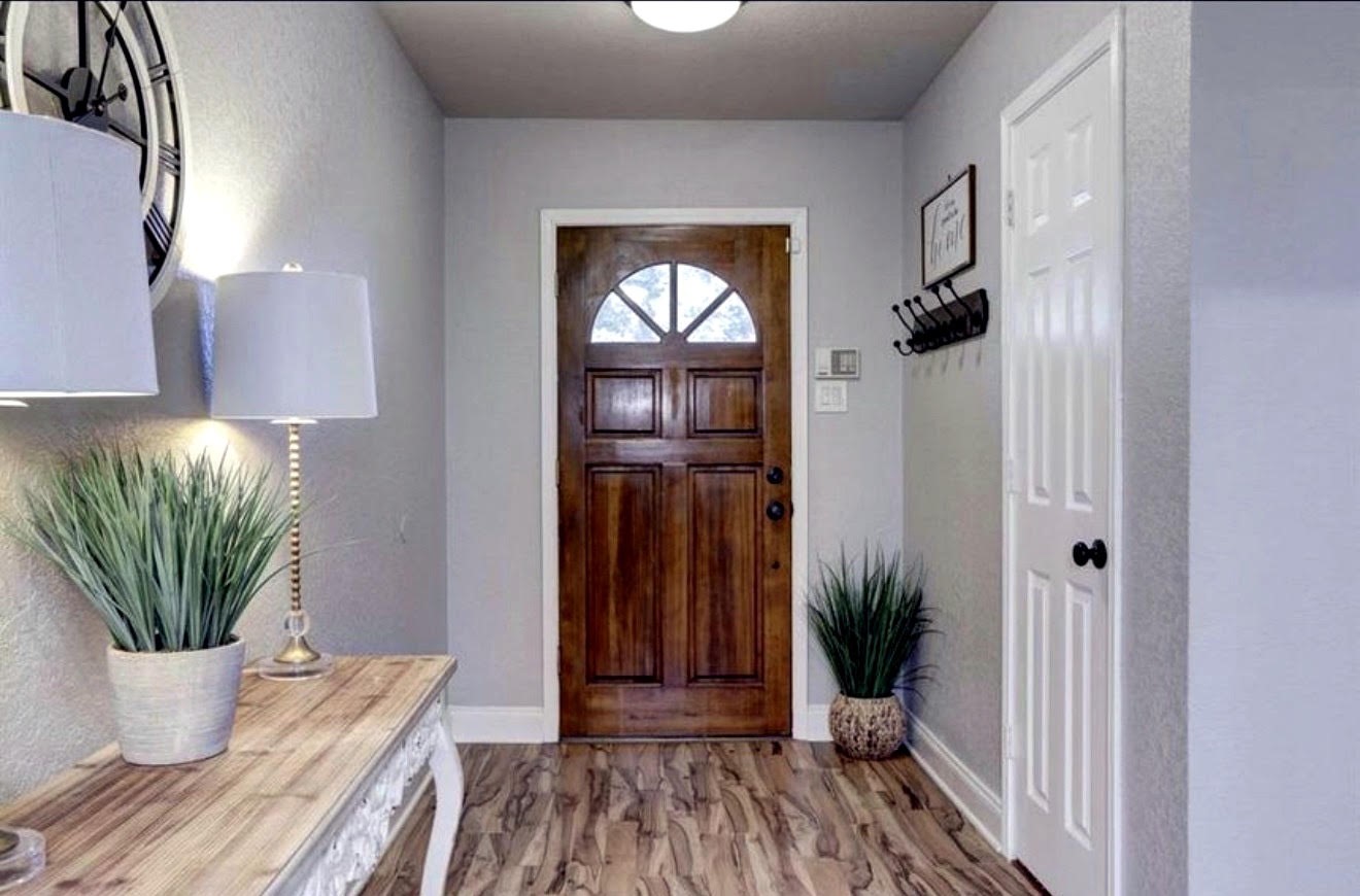4508 Stonebridge Drive Property Photo 3