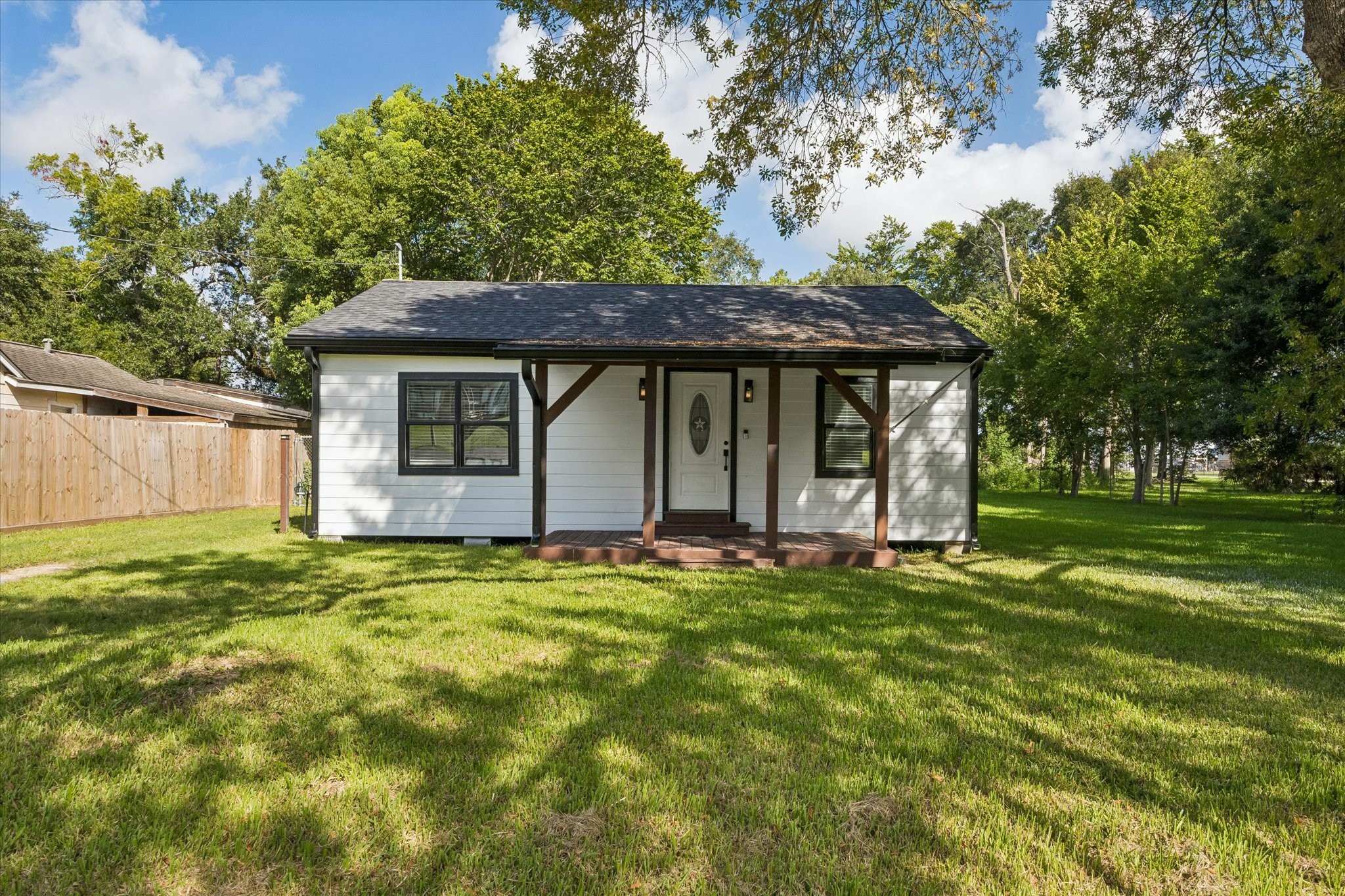 312 Steddum Drive Property Photo 1