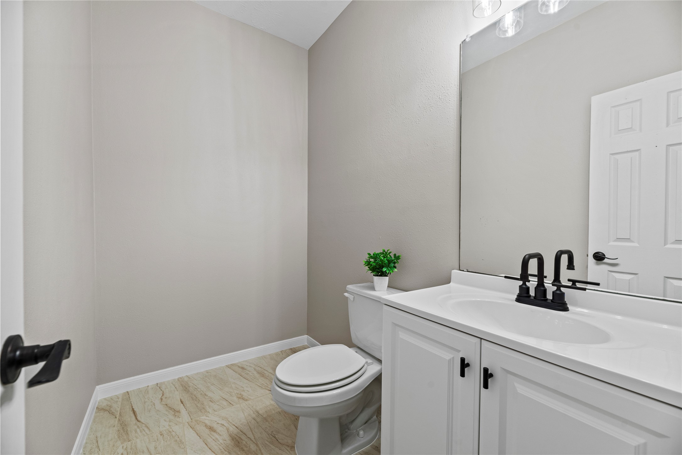 3106 London Lane Property Photo 34