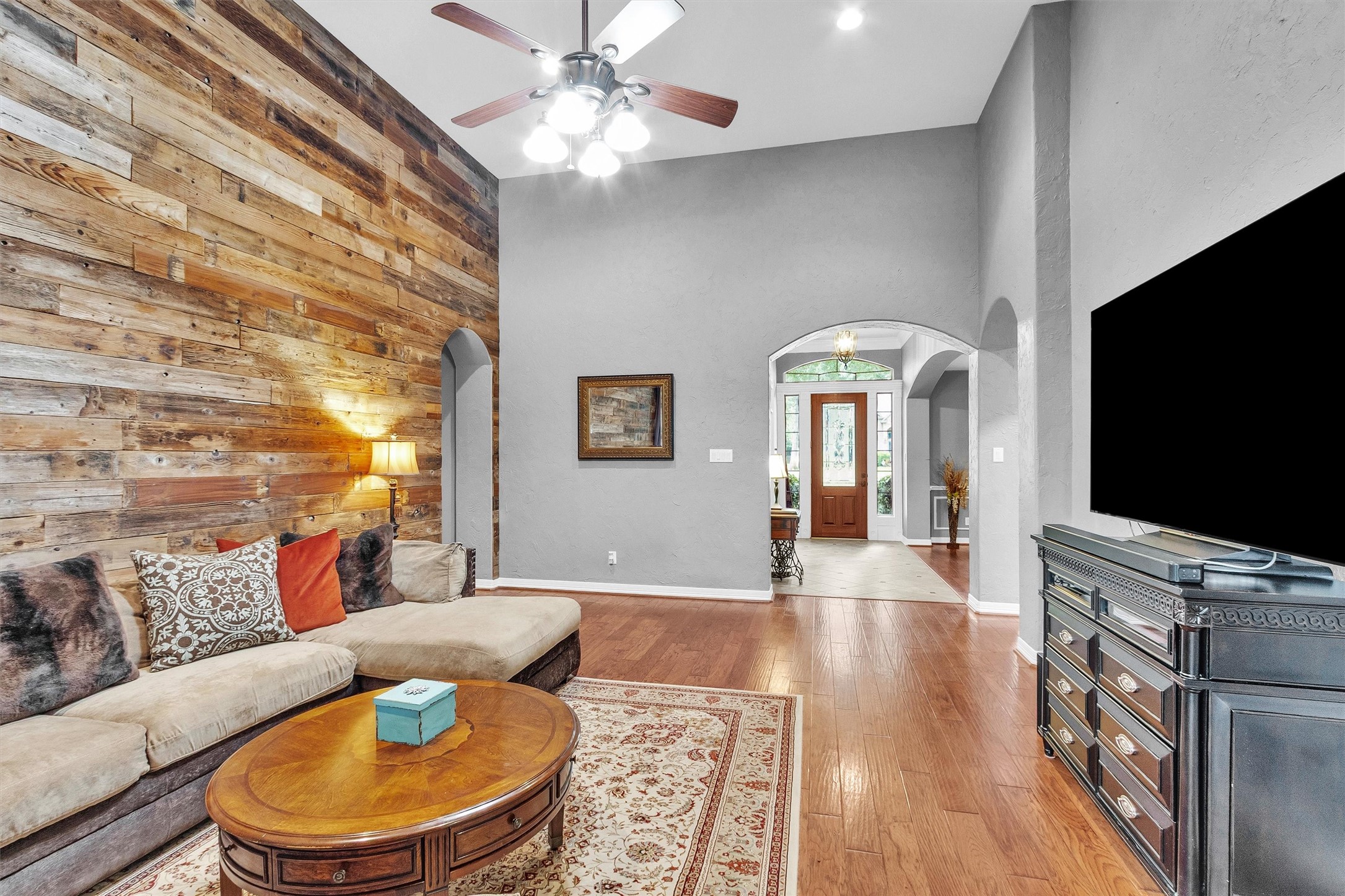 19110 Timberlake Woods Lane Property Photo 11