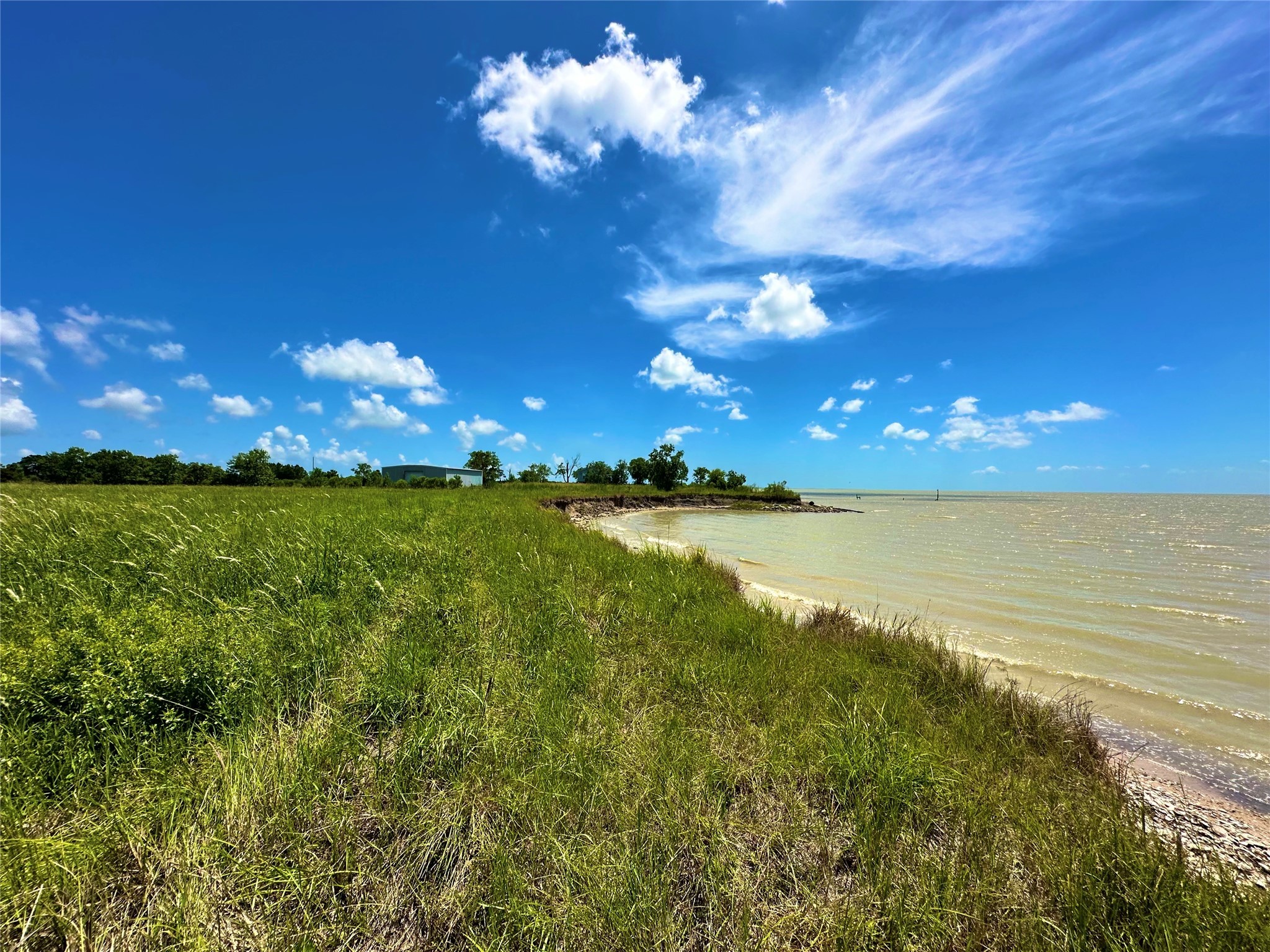 2101 W Bayshore Road Property Photo 1