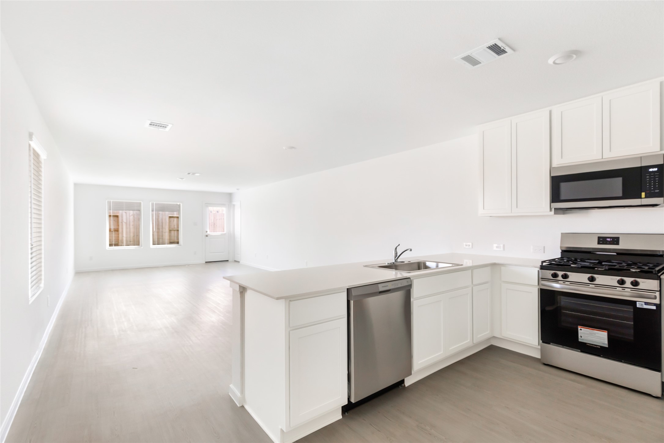 917 Capracotta Drive Property Photo 15