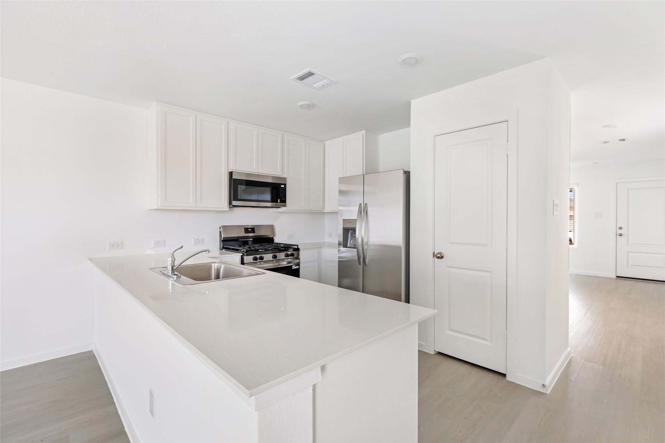 917 Capracotta Drive Property Photo 16