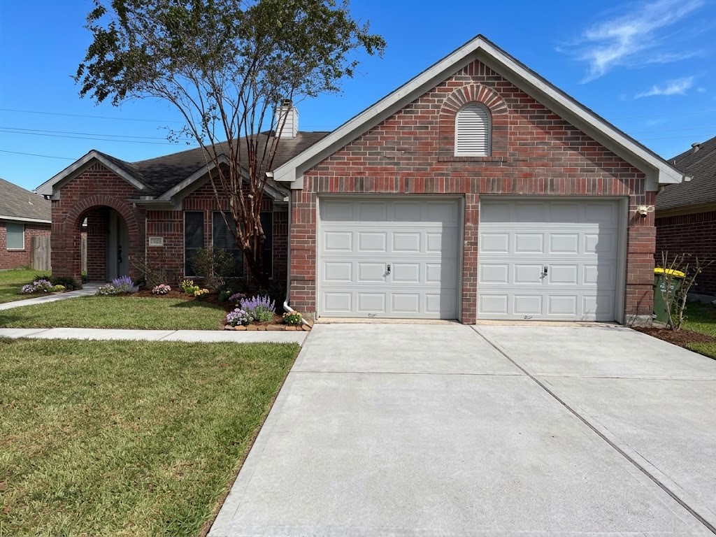 2710 Glen Cullen Lane Property Photo 2
