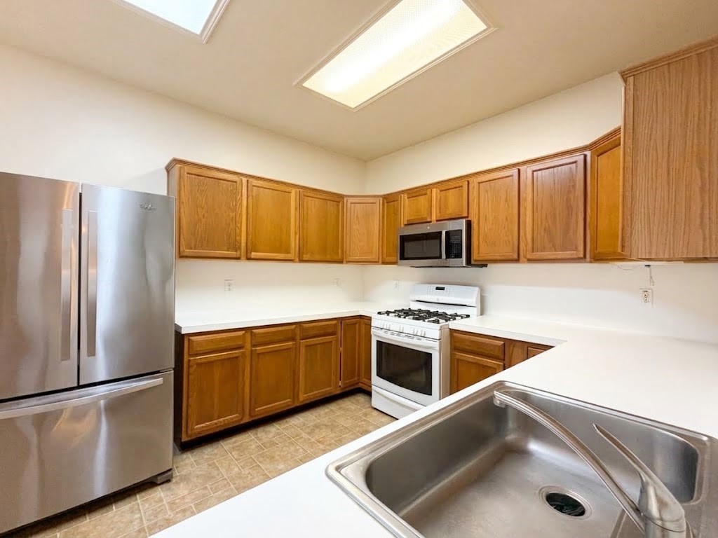 2710 Glen Cullen Lane Property Photo 18