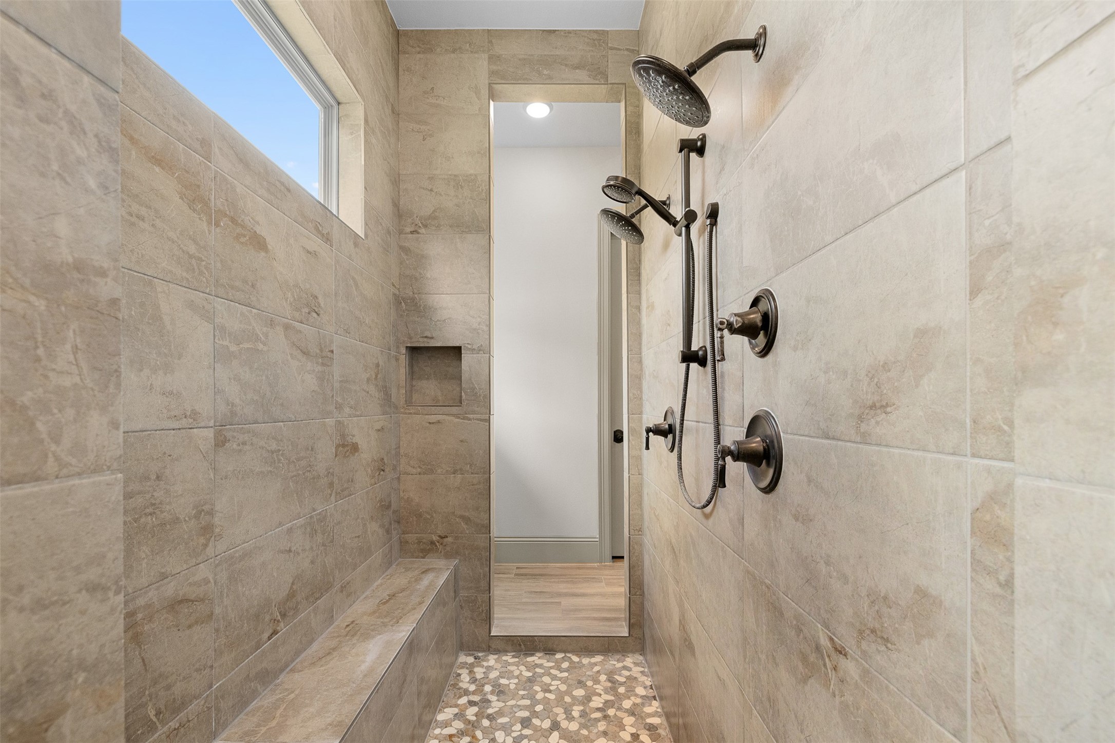 8603 Woods Hollow Trail Property Photo 11