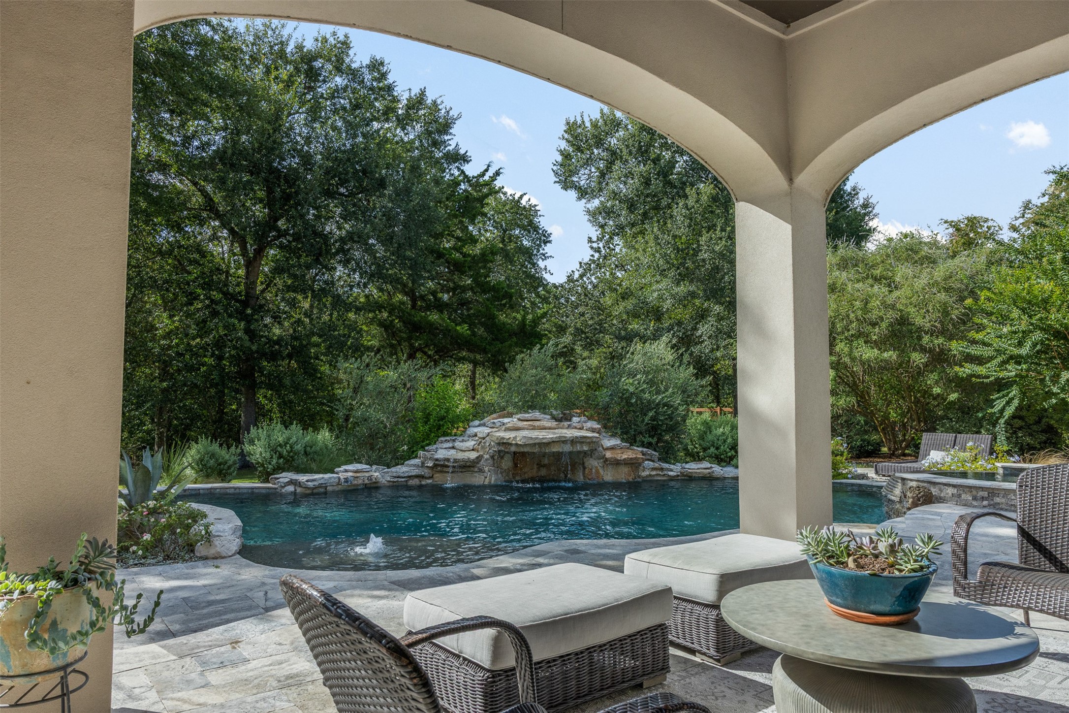 8603 Woods Hollow Trail Property Photo 18