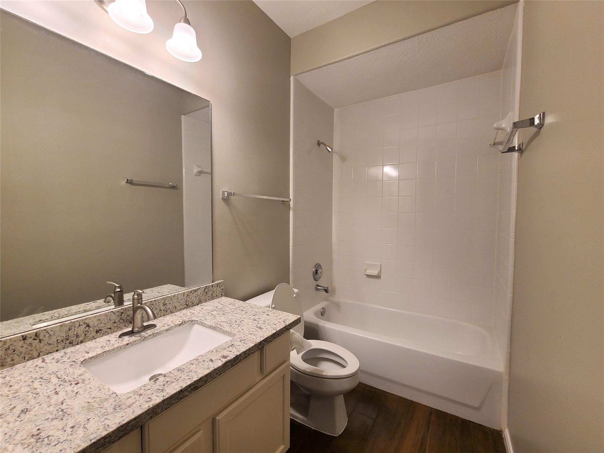 18818 Harbor Key Circle Property Photo 10