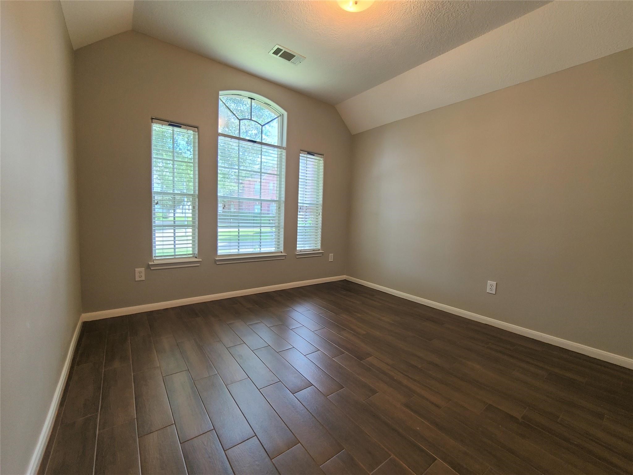 18818 Harbor Key Circle Property Photo 14