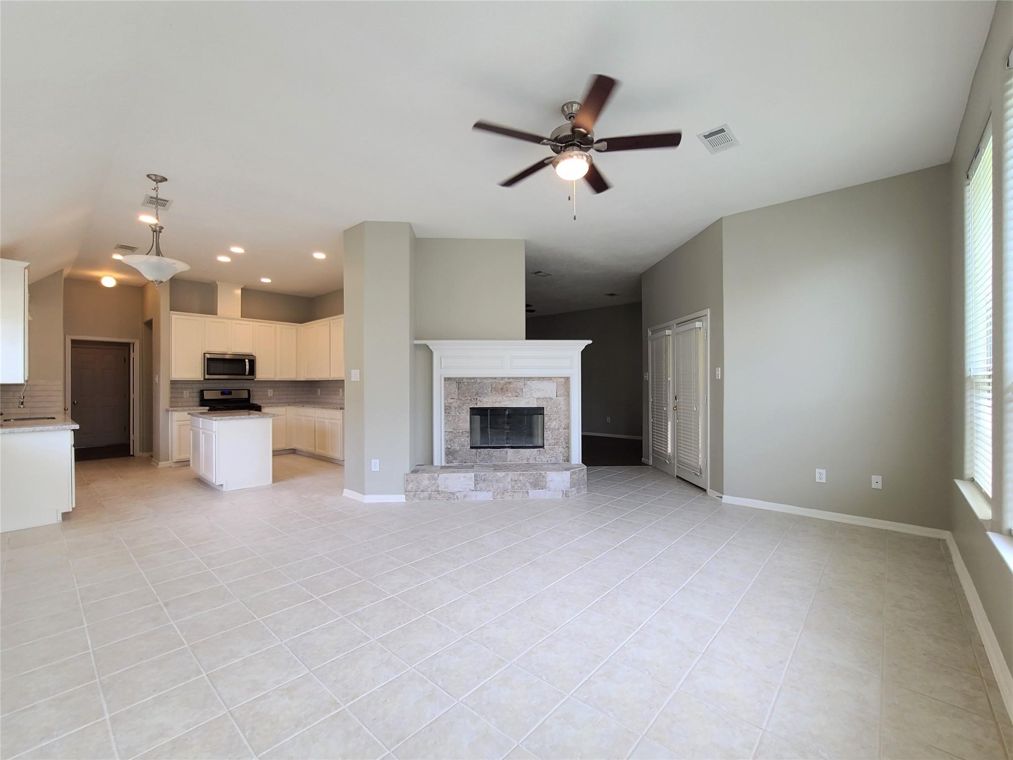 18818 Harbor Key Circle Property Photo 15