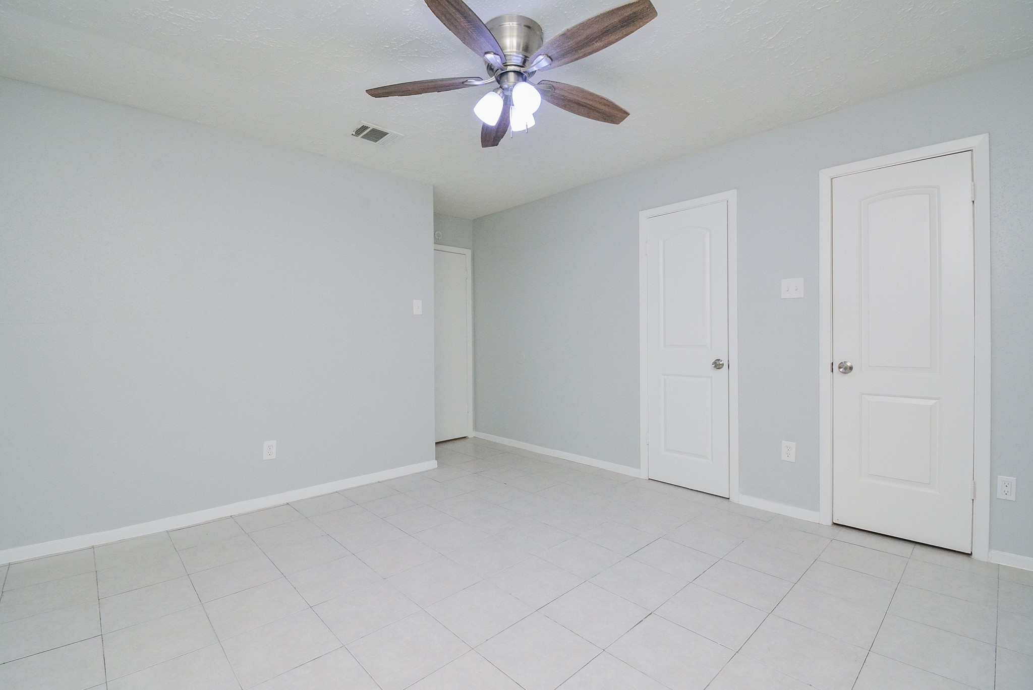 16518 Monte Carlo Lane Property Photo 23