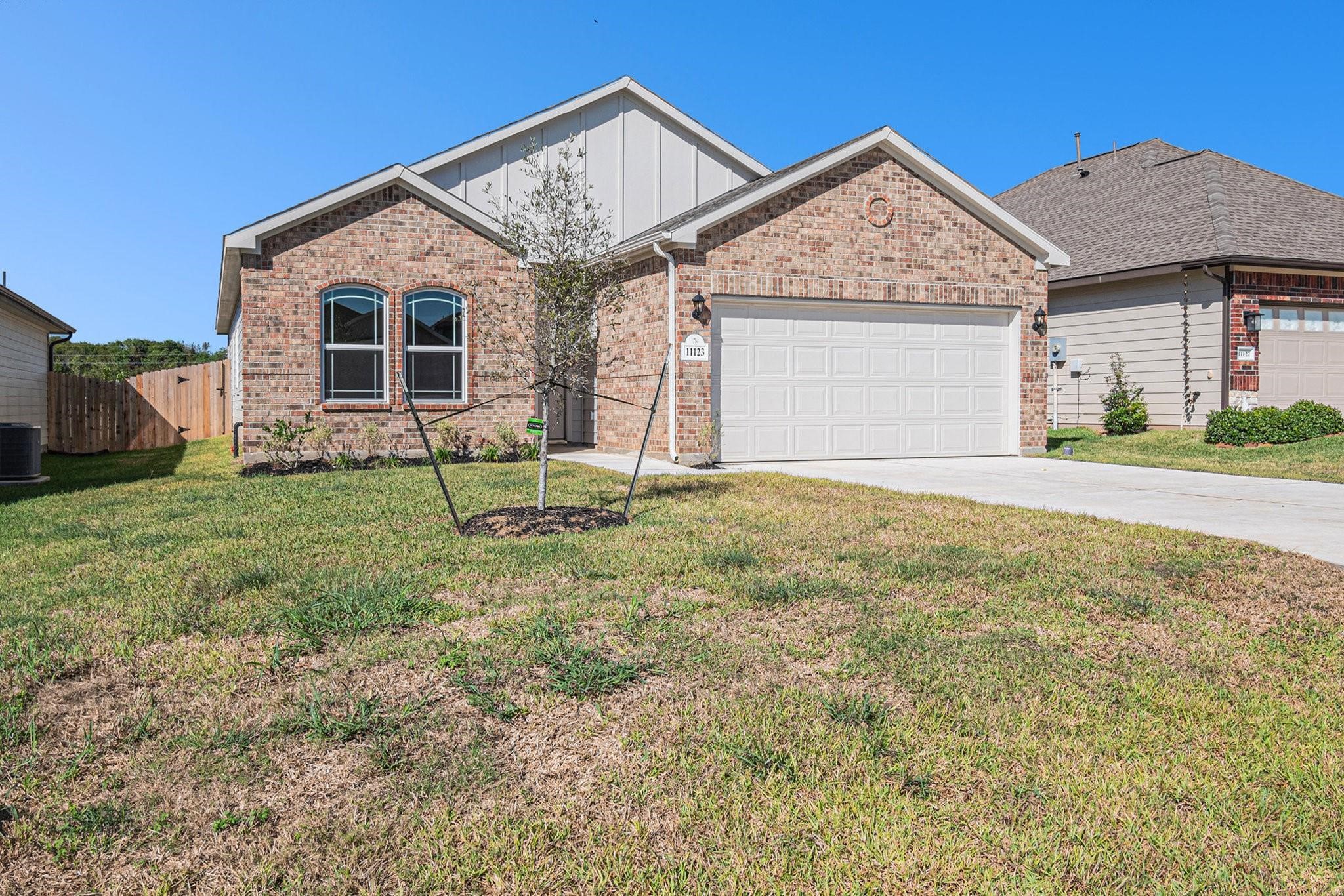 11123 Lulu Lane Property Photo 1