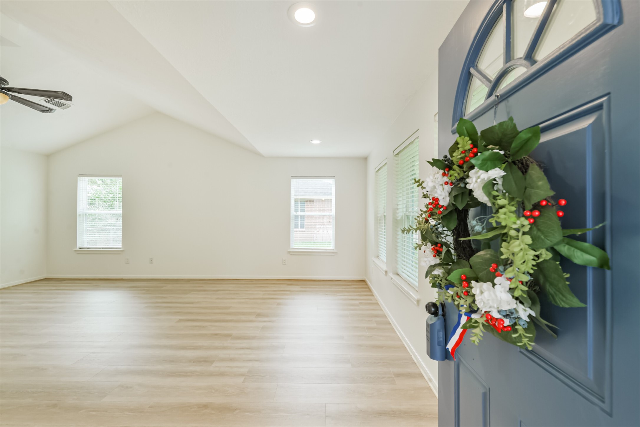 28814 Champion Oaks Drive Property Photo 4