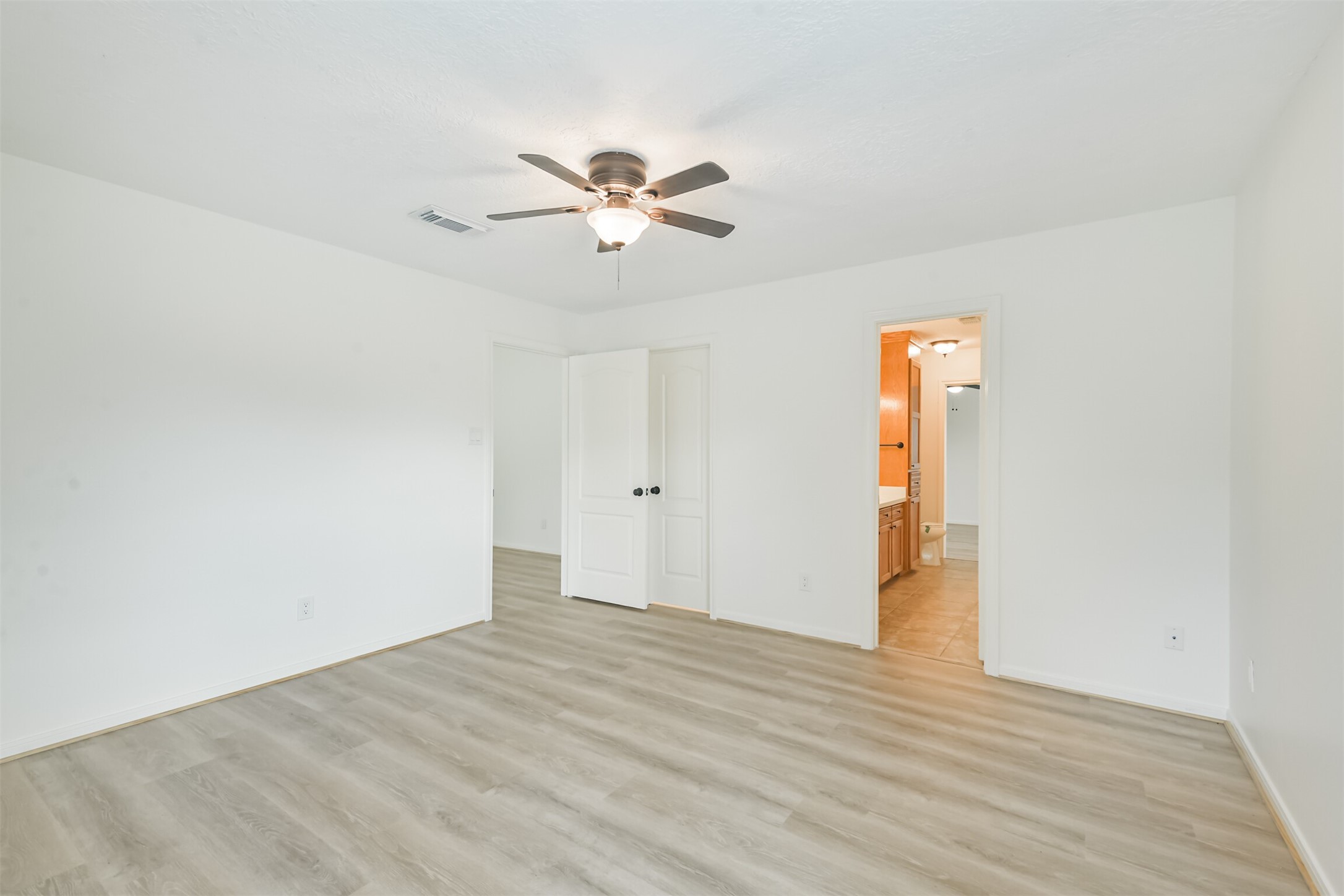 28814 Champion Oaks Drive Property Photo 19