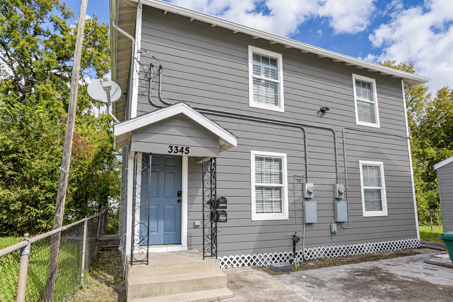 3347 Reeves Street B Property Photo 1