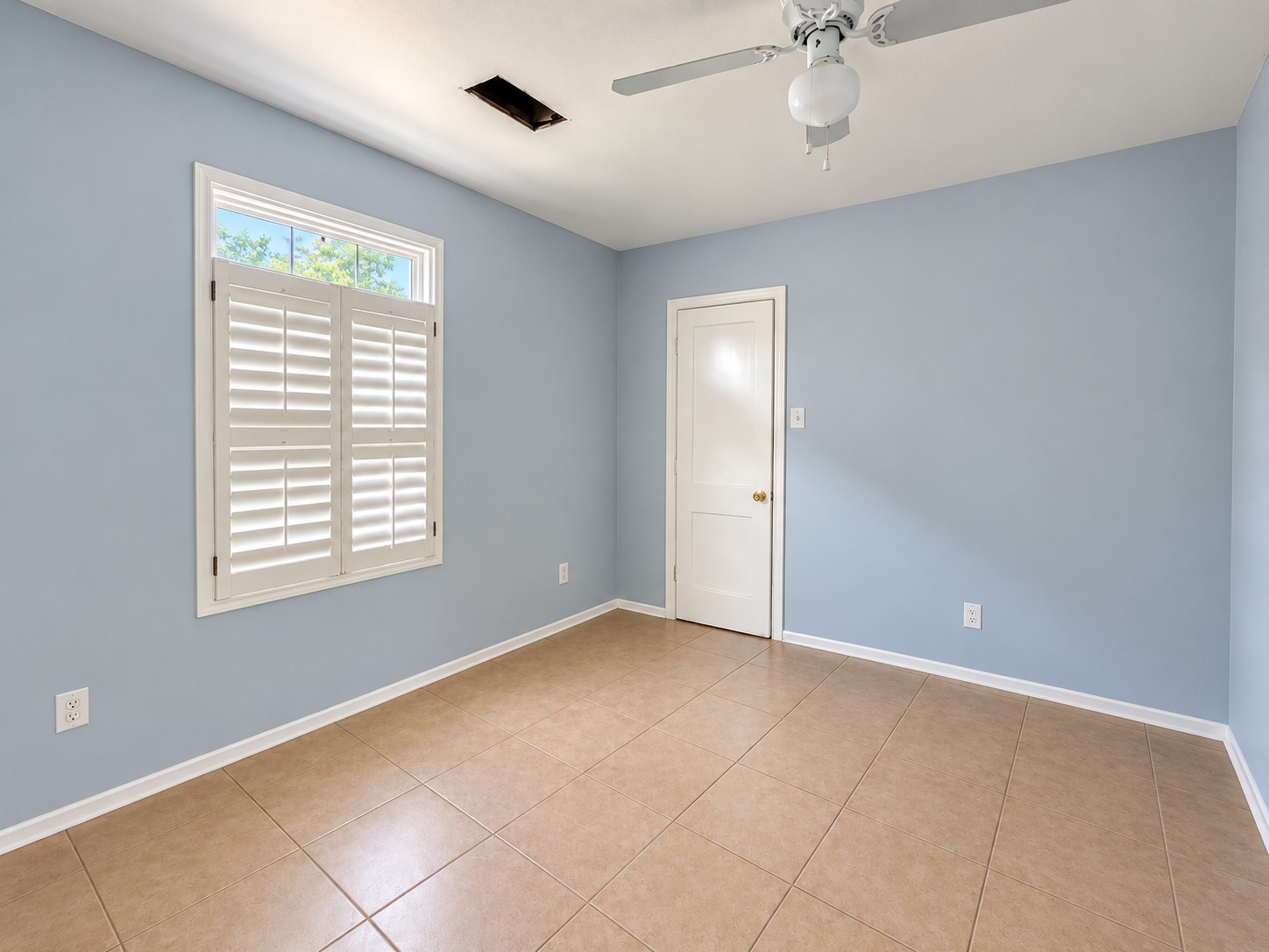 3347 Reeves Street B Property Photo 13