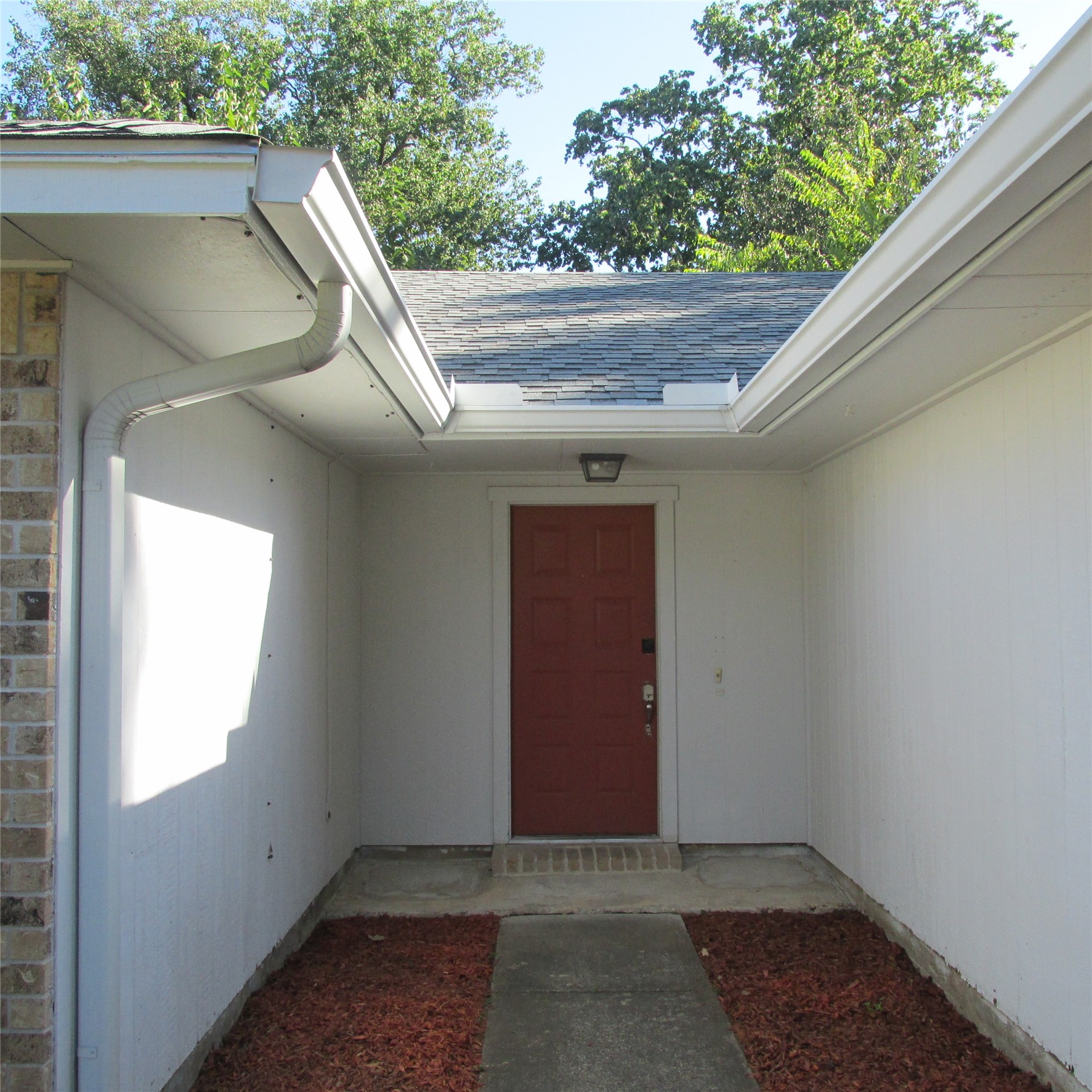 24042 Spring Gum Drive Property Photo 3