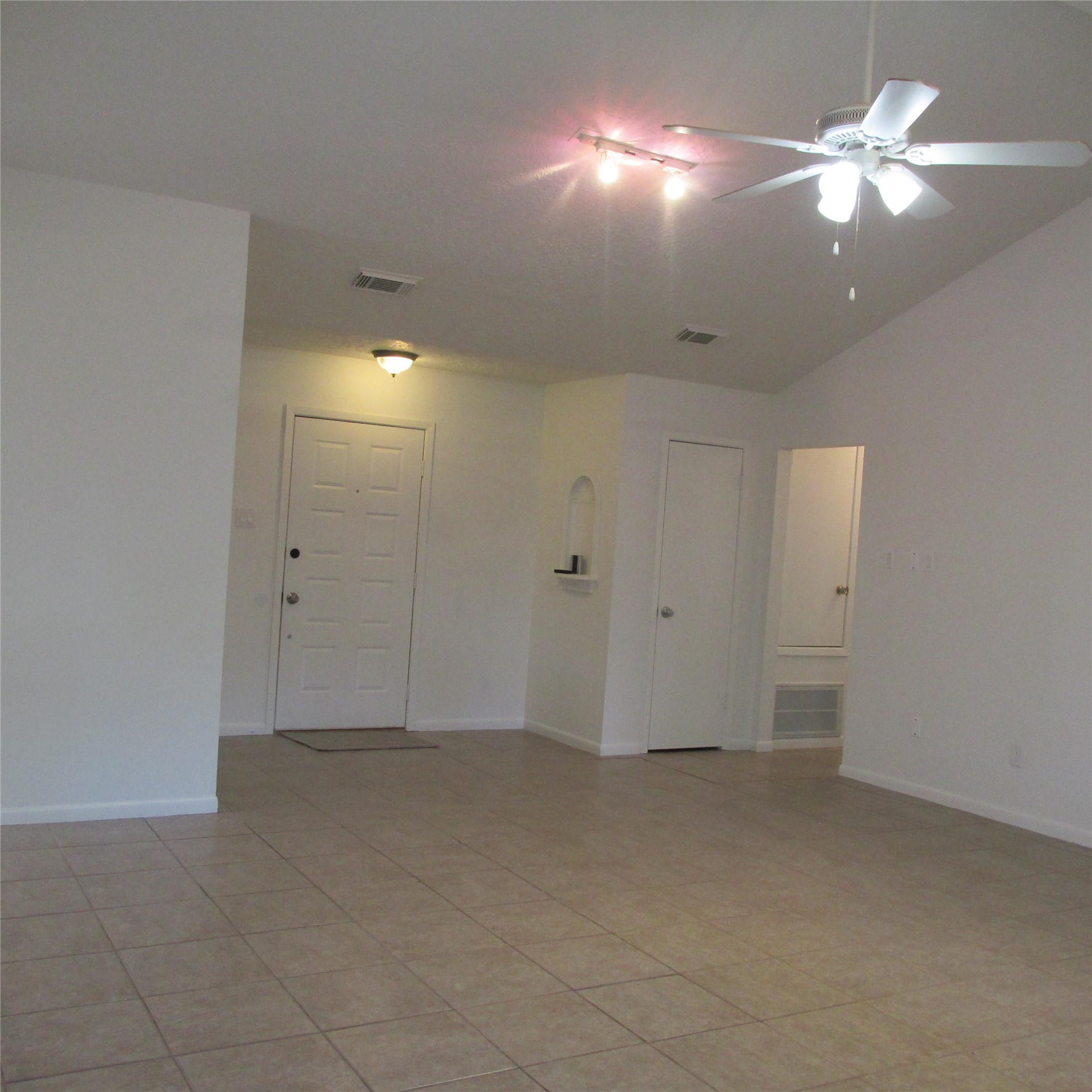 24042 Spring Gum Drive Property Photo 8