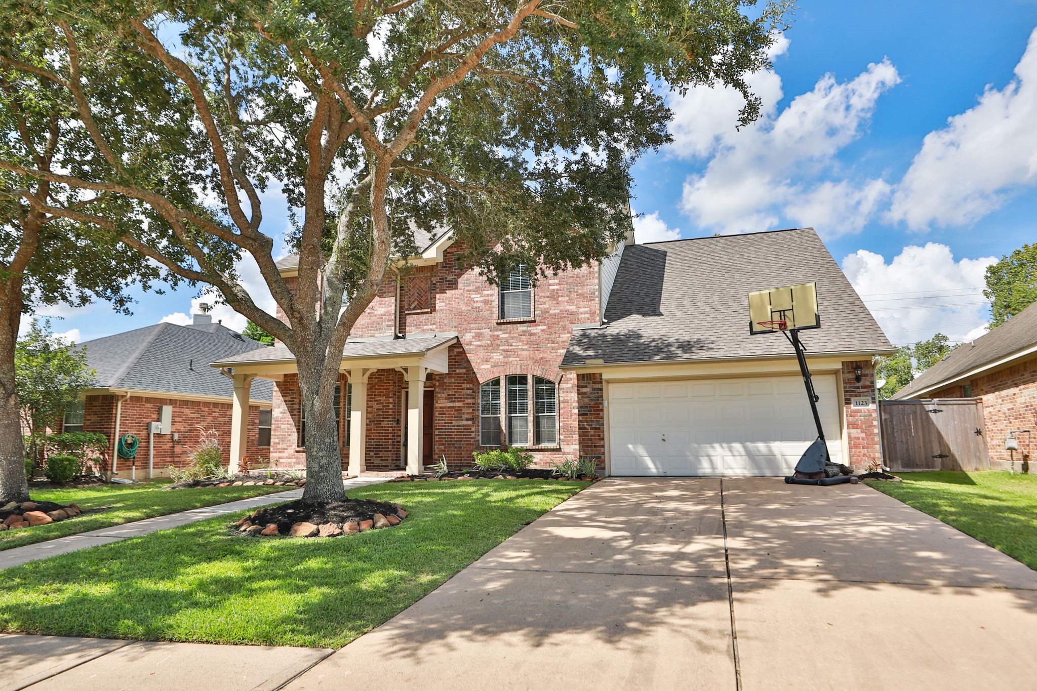 1123 Morning Creek Lane Property Photo 4