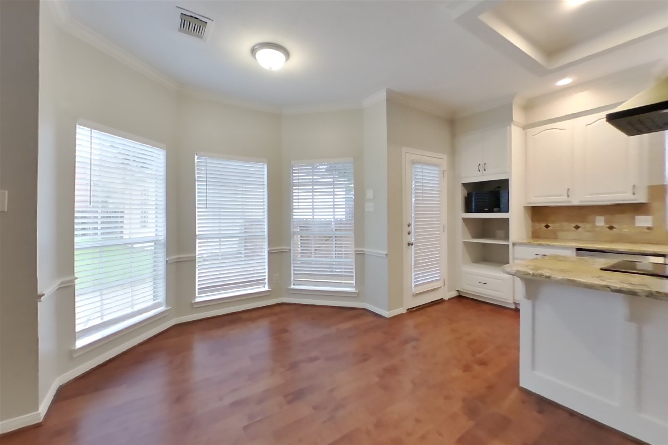 1507 Moon Shadow Court Property Photo 4